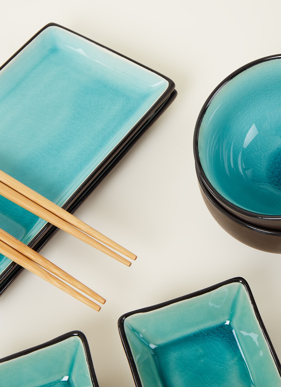 Tokyo Design Studio Glassy Turquoise sushi serviesset 8-delig - detail turquoise