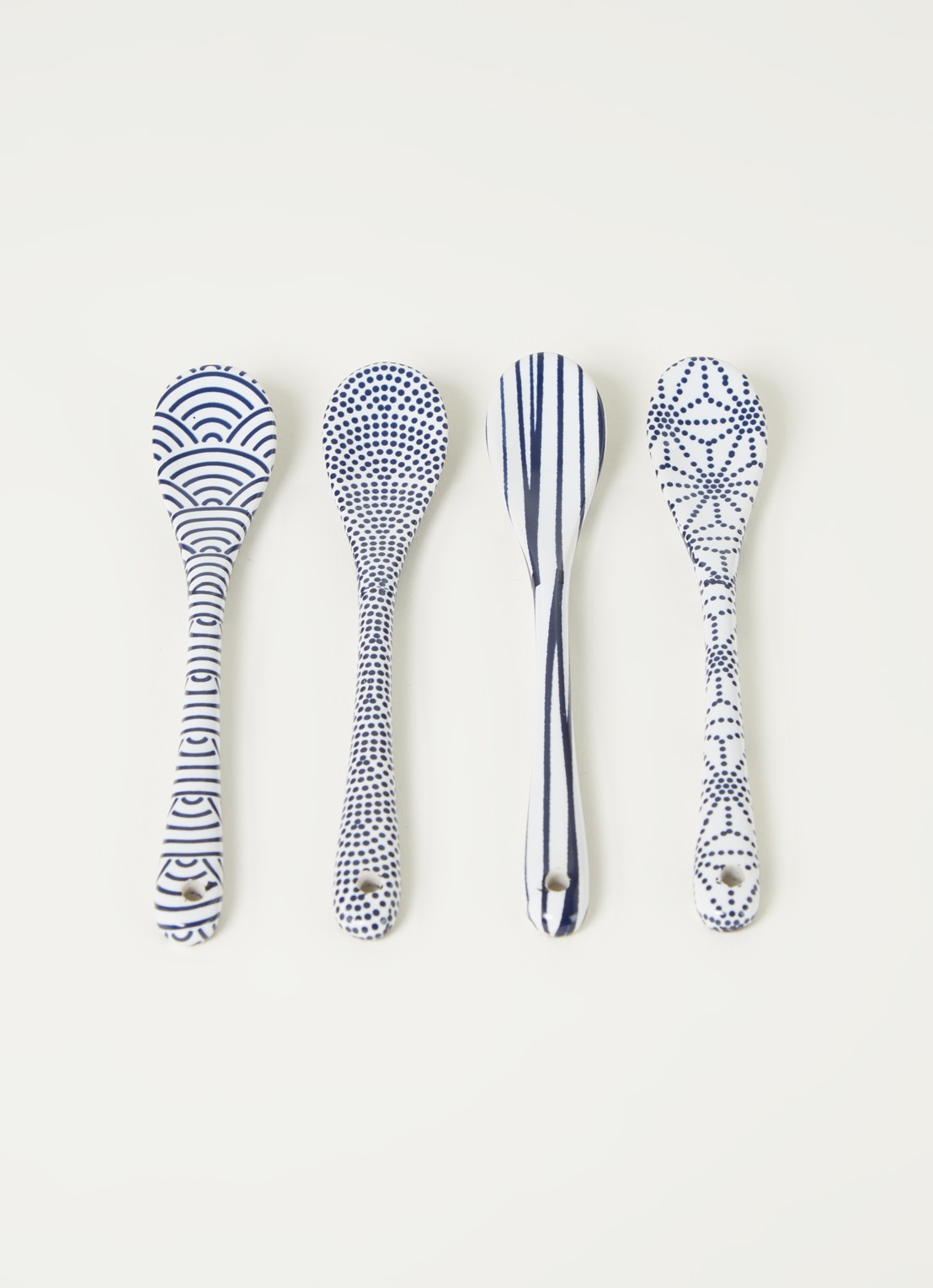 Tokyo Design Studio Nippon Blue lepel set van 4 - voorkant 2 blauw