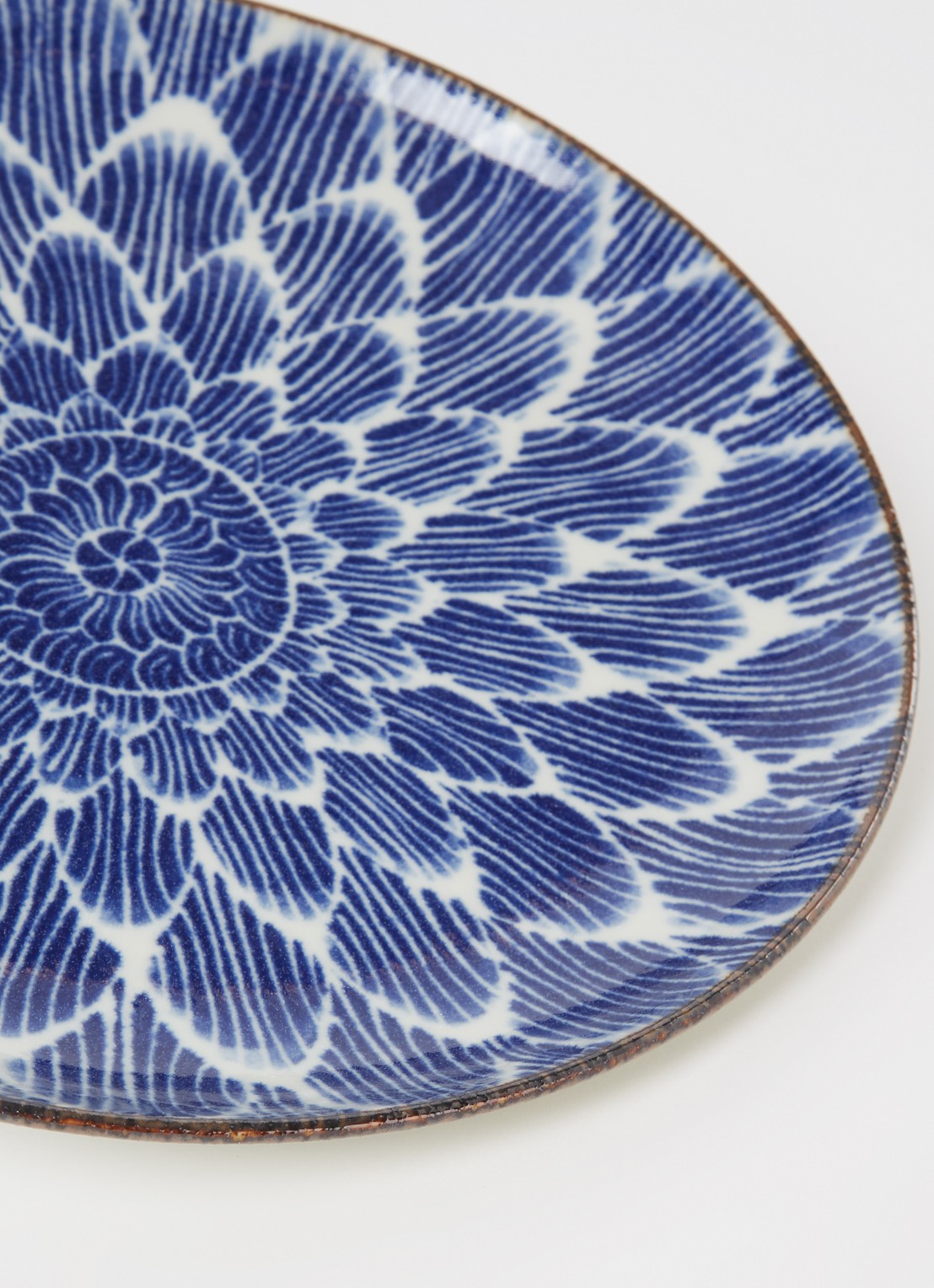 Tokyo Design Studio Ohuke Dahlia dinerbord 25 cm - detail donkerblauw