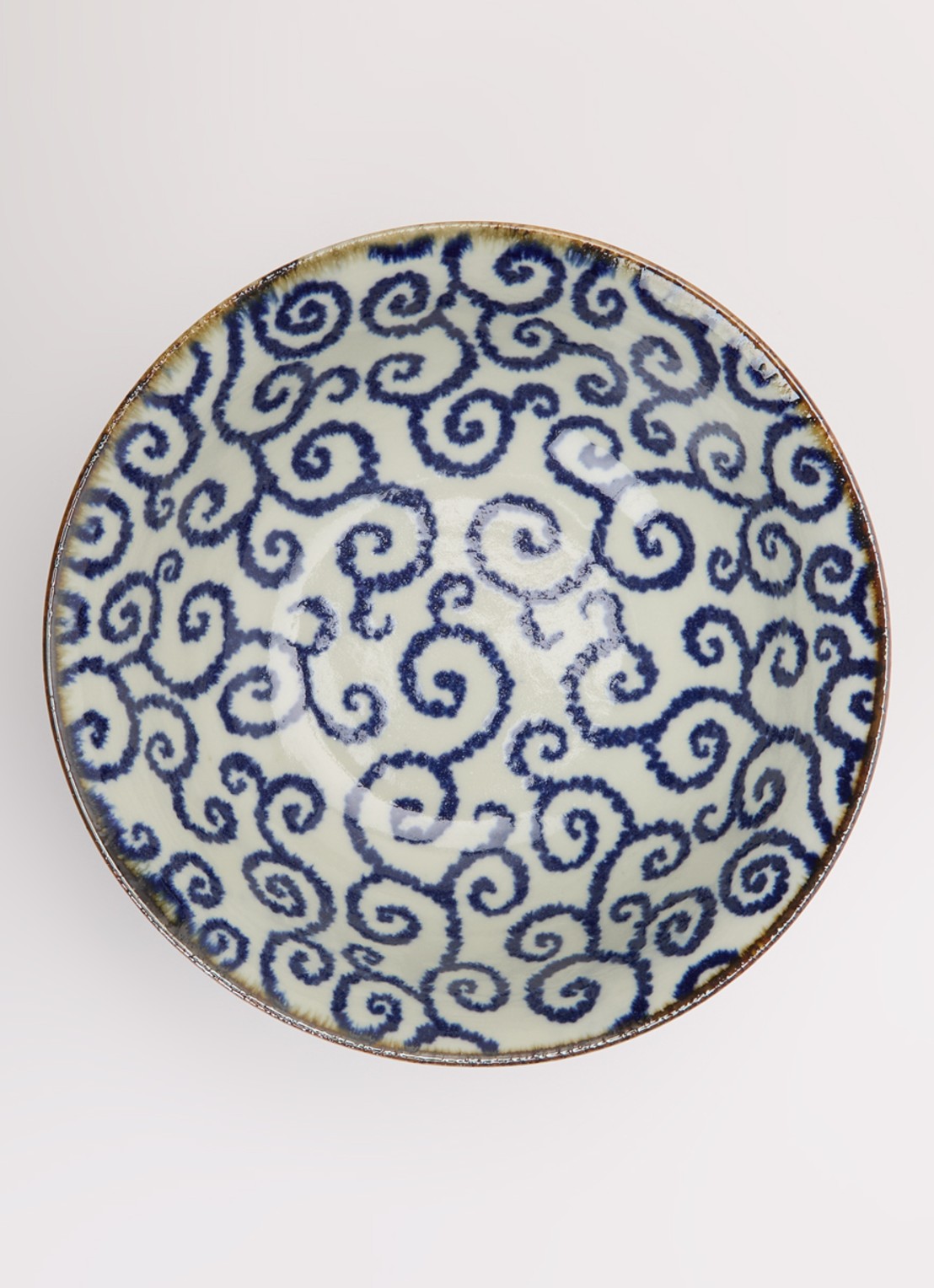 Tokyo Design Studio Ten Karakusa kom 18 cm - voorkant 2 royalblauw