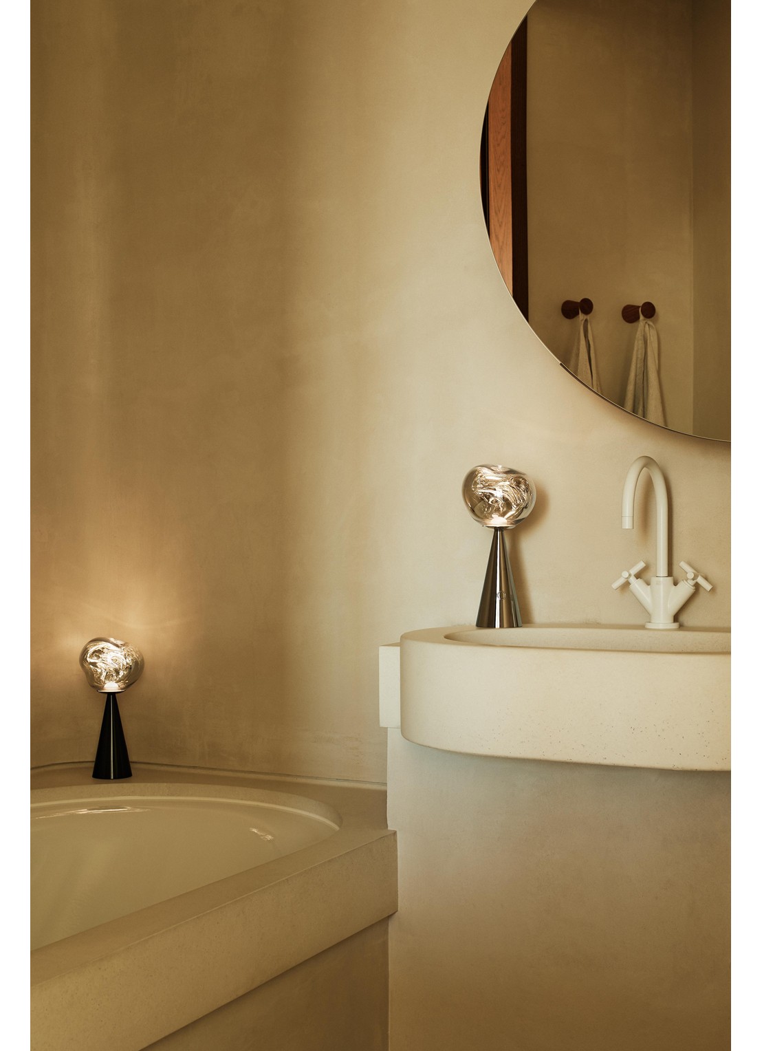 Tom Dixon Melt oplaadbaar LED tafellamp 28,5 cm - detail 2 zilver