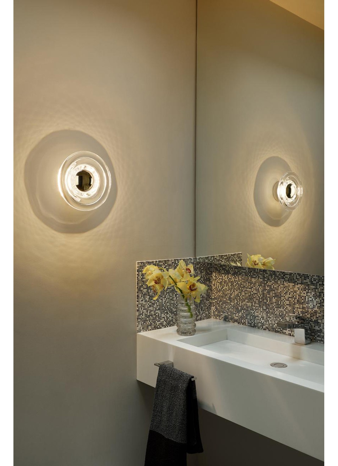 Tom Dixon Press wandlamp LED mini Ø21.5 cm - achterkant transparant