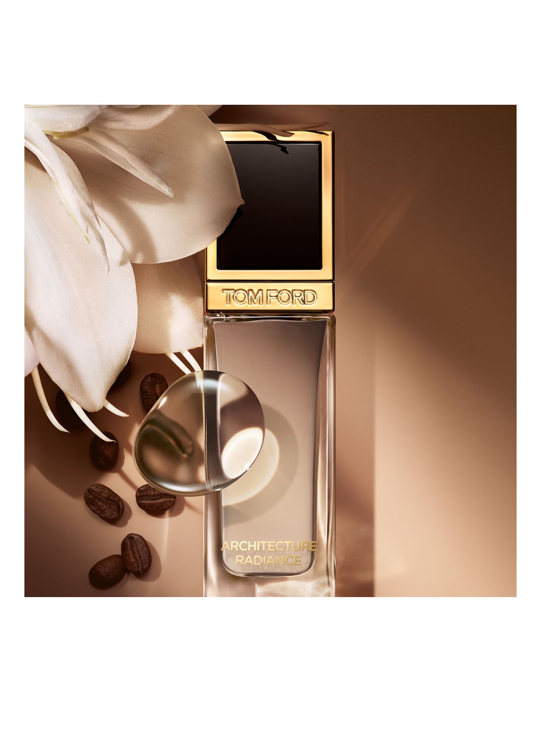 Tom Ford Architecture Radiance Foundation SPF 50 - vloeibare foundation - voorkant 2 3.5n nude ivory