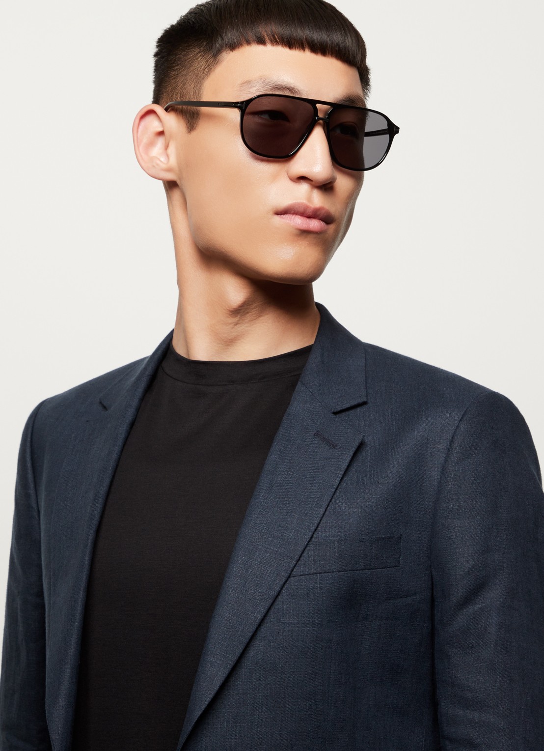 TOM FORD Bruce zonnebril gepolariseerd FT1026 - voorkant 2 zwart
