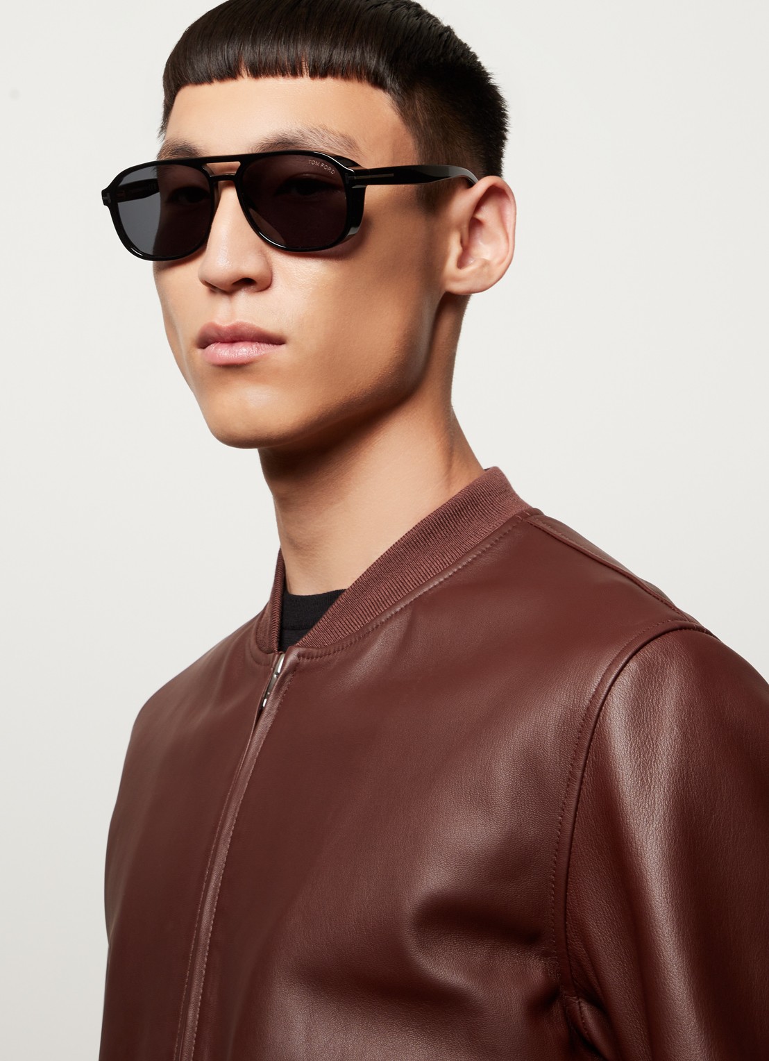 TOM FORD Rosco zonnebril FT1022 - voorkant 5 zwart