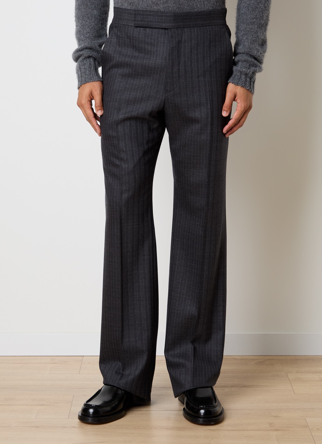 TOM FORD Straight fit pantalon van wol met streepprint en steekzakken - detail donkergrijs