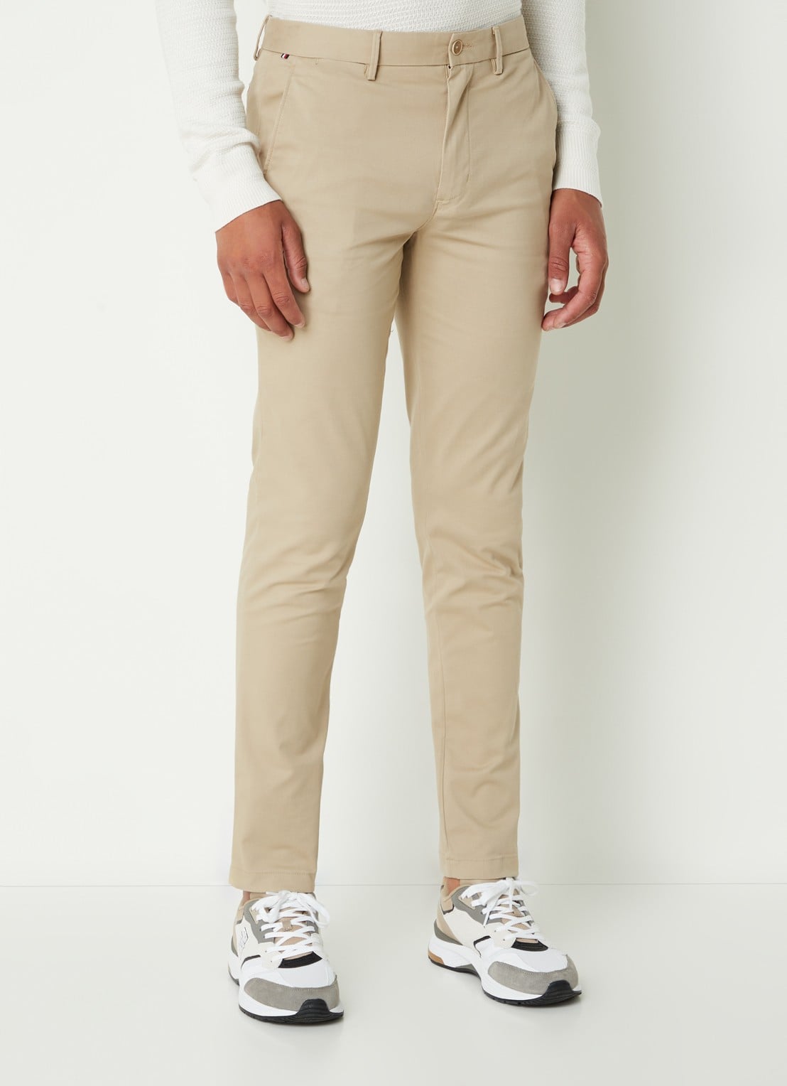 Tommy Hilfiger 1985 Bleecker slim fit chino in  katoenblend - detail 4 khaki