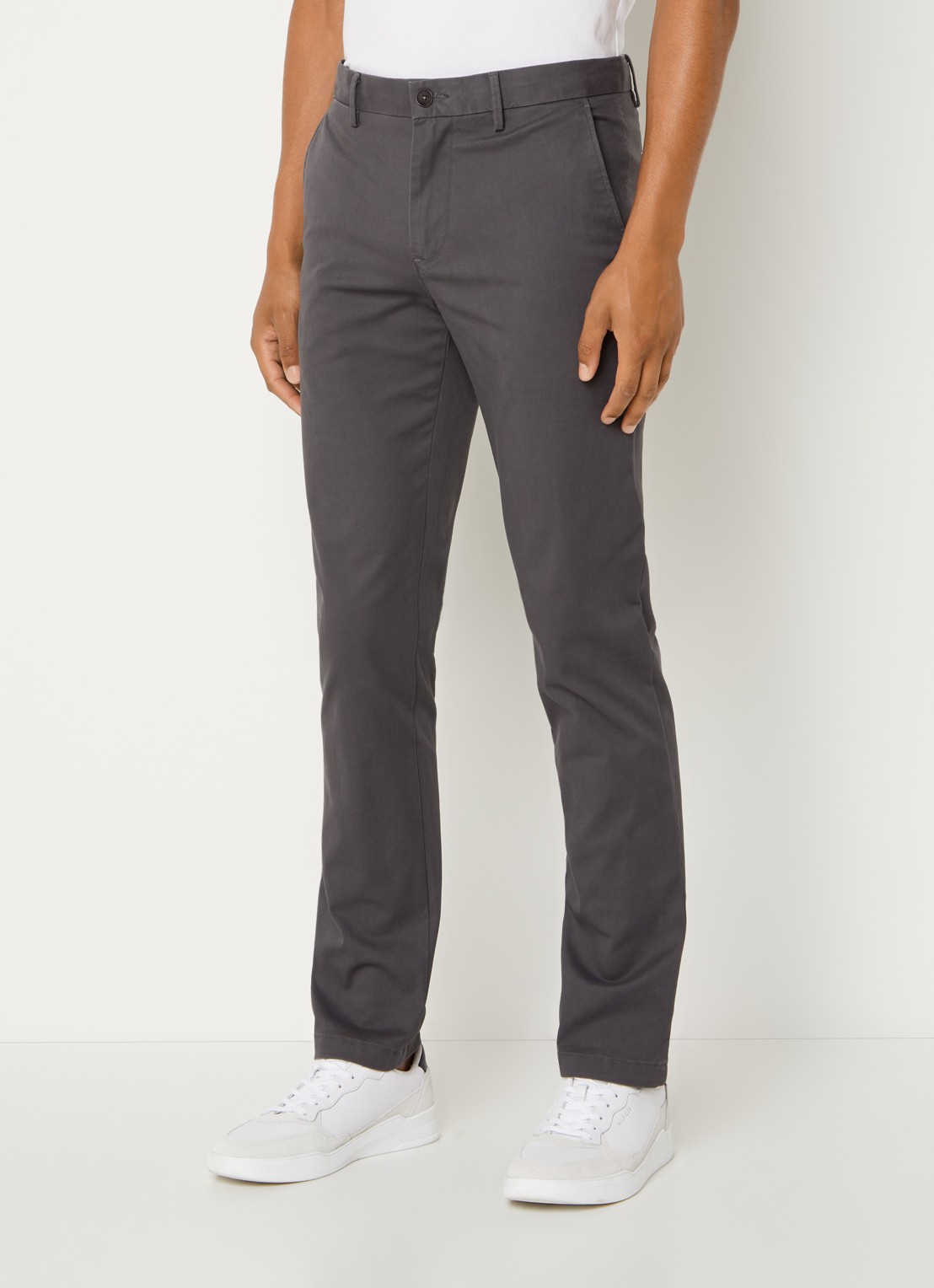 Tommy Hilfiger 1985 Bleecker slim fit chino in  katoenblend - detail 4 donkergrijs