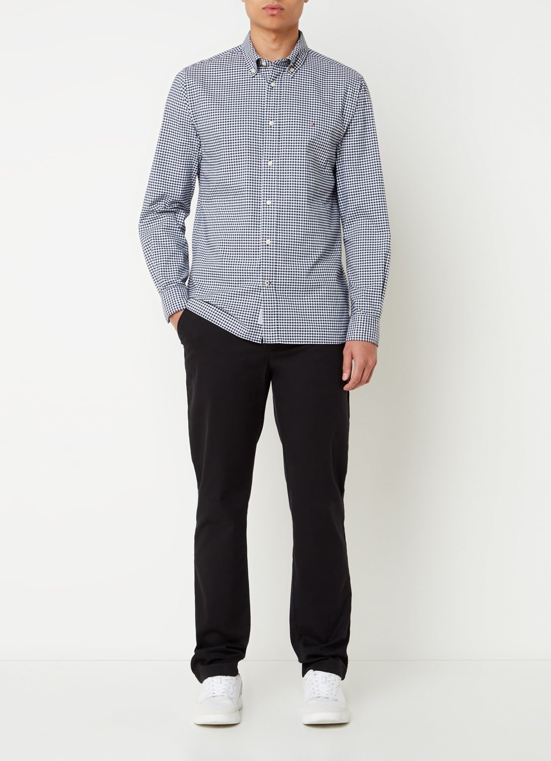 Tommy Hilfiger 1985 Denton straight fit chino met steekzakken - voorkant 4 zwart