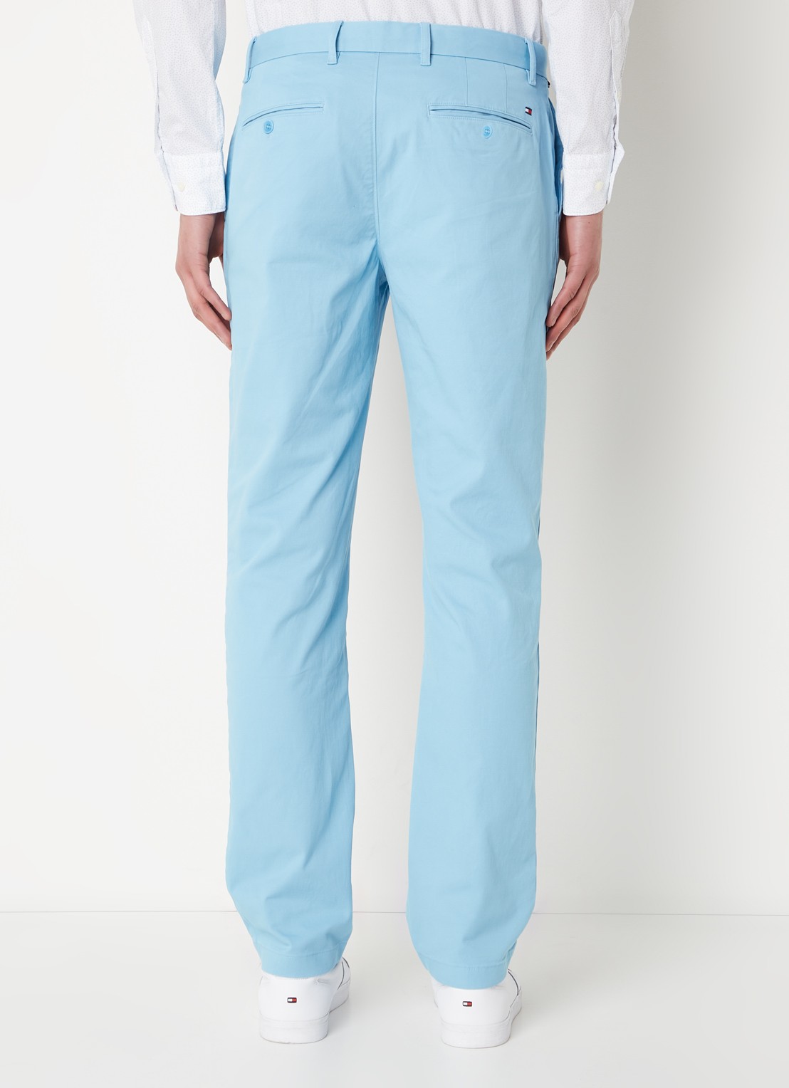 Tommy Hilfiger 1985 Denton straight fit chino met steekzakken - achterkant lichtblauw