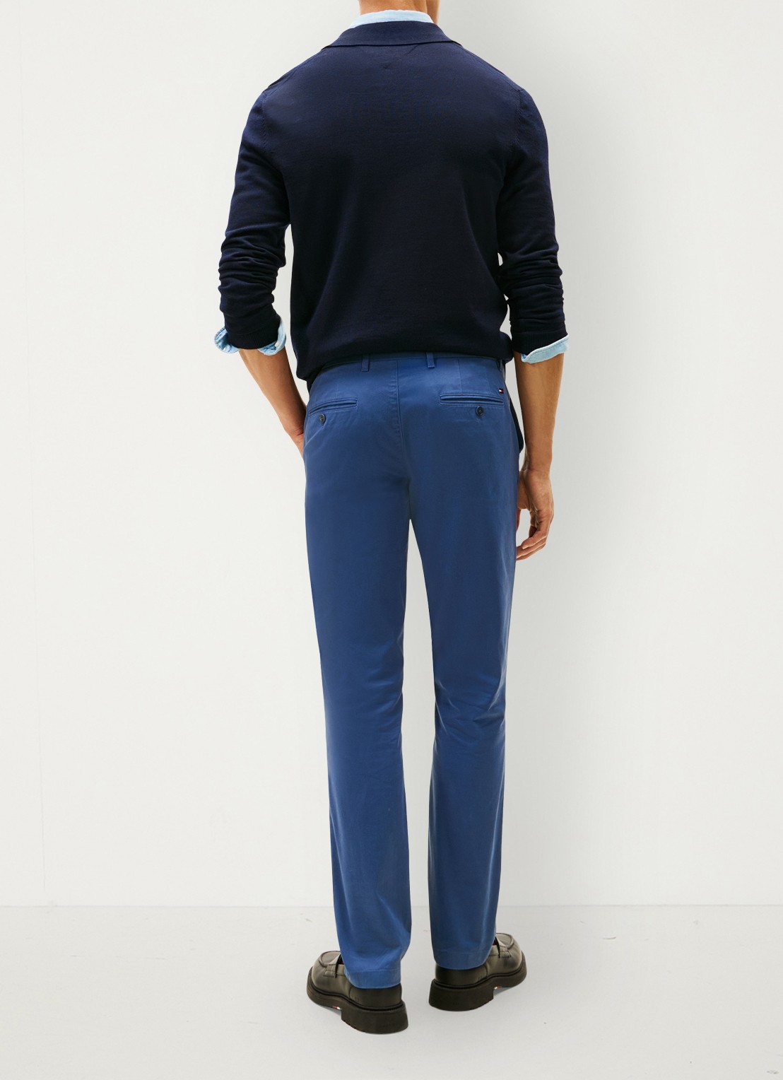 Tommy Hilfiger 1985 Denton straight fit chino met steekzakken - achterkant 10 petrol