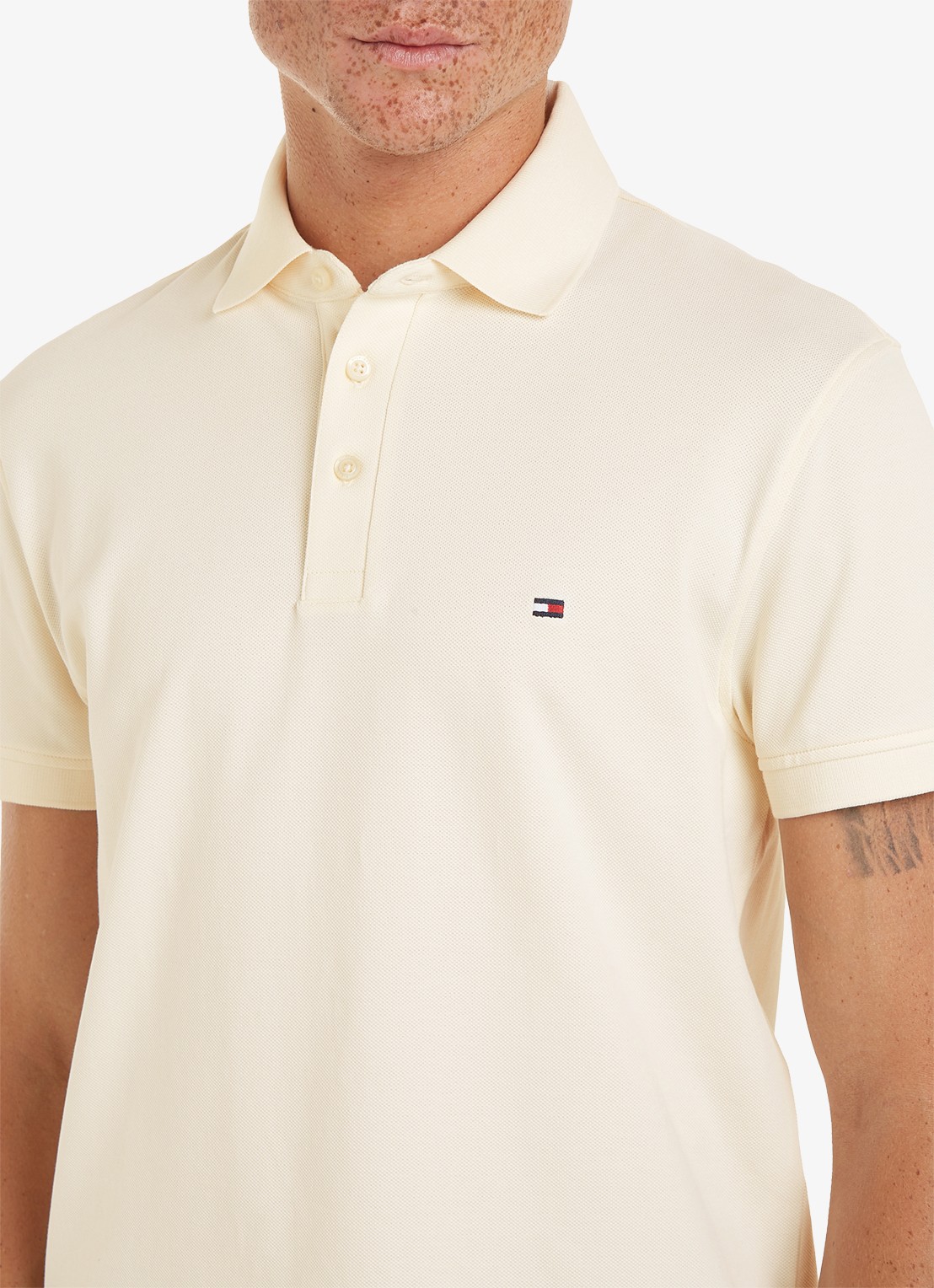 Tommy Hilfiger 1985 slim fit polo met logoborduring - detail 3 calico  / beige