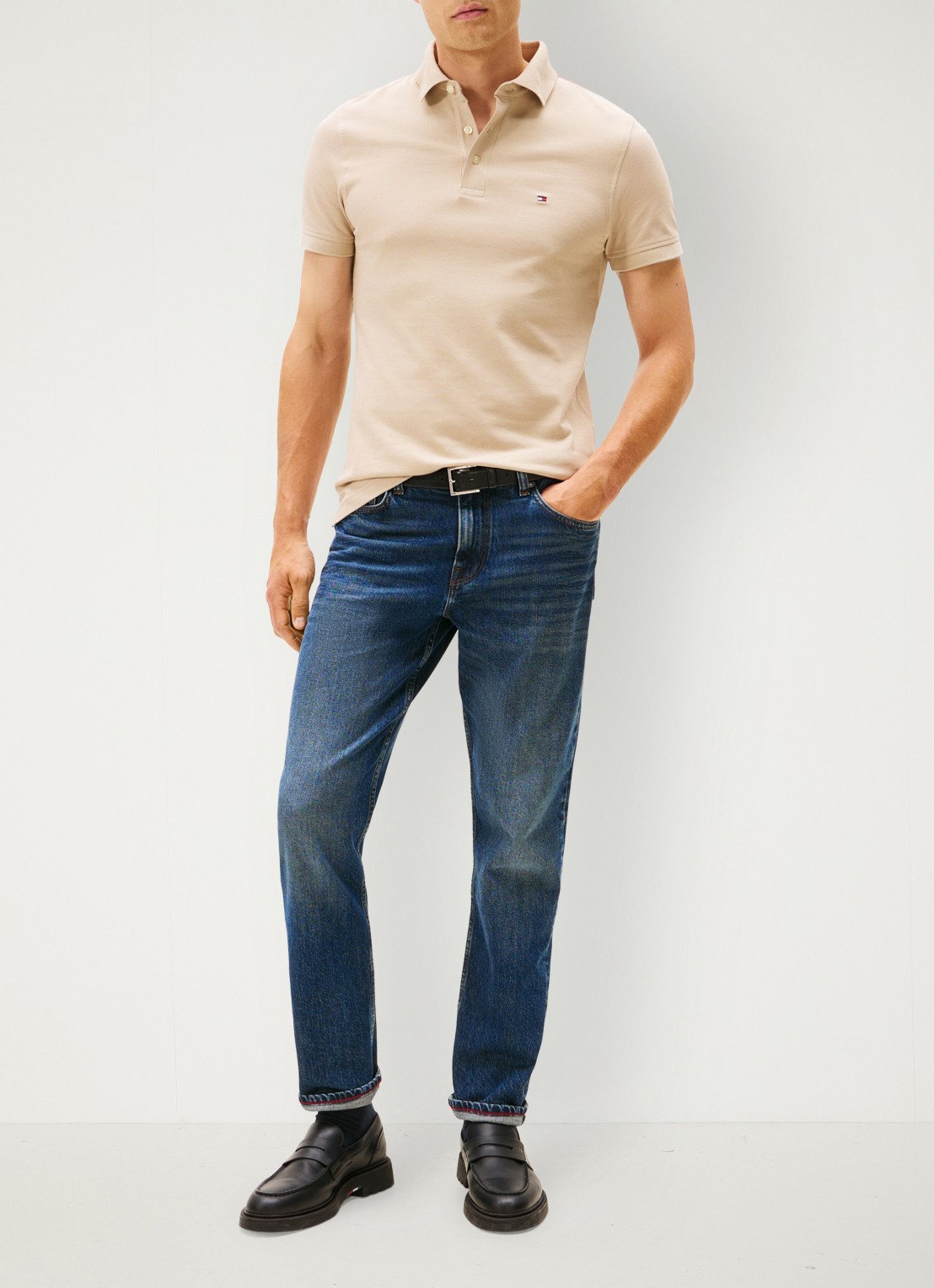 Tommy Hilfiger 1985 slim fit polo met logoborduring - voorkant 2 sandalwood-rbt / beige