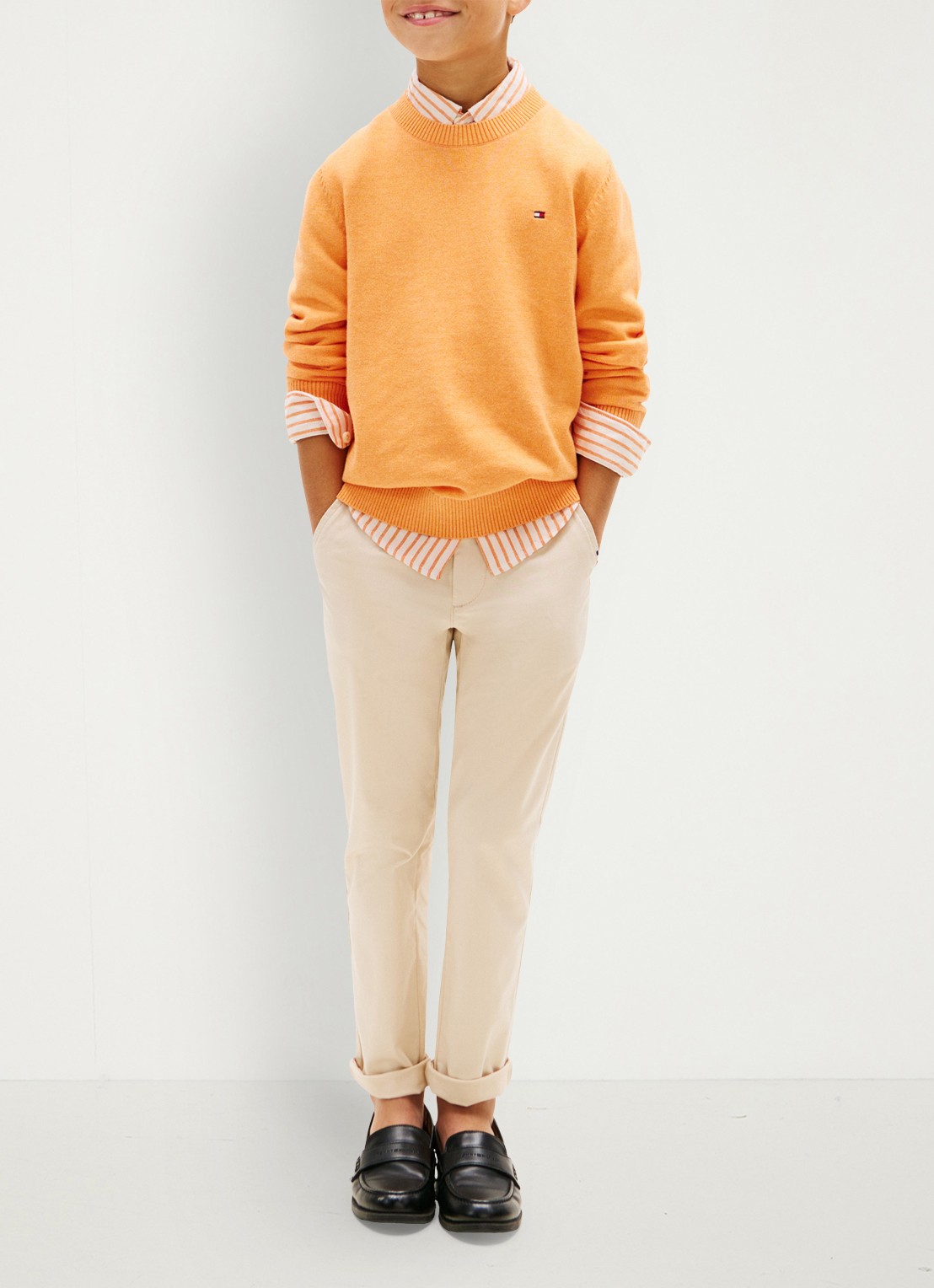 Tommy Hilfiger 1985 straight fit chino met steekzakken - voorkant 4 beige