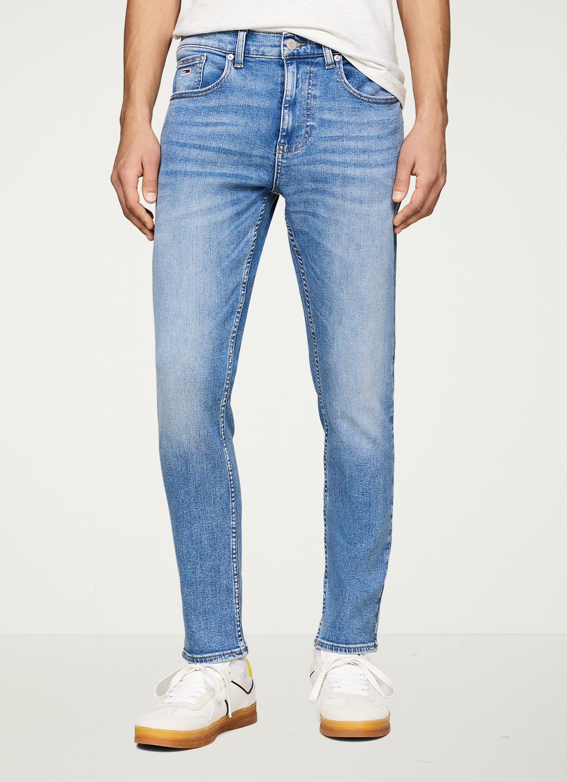 Tommy Hilfiger Austin slim fit jeans met lichte wassing - detail 6 indigo