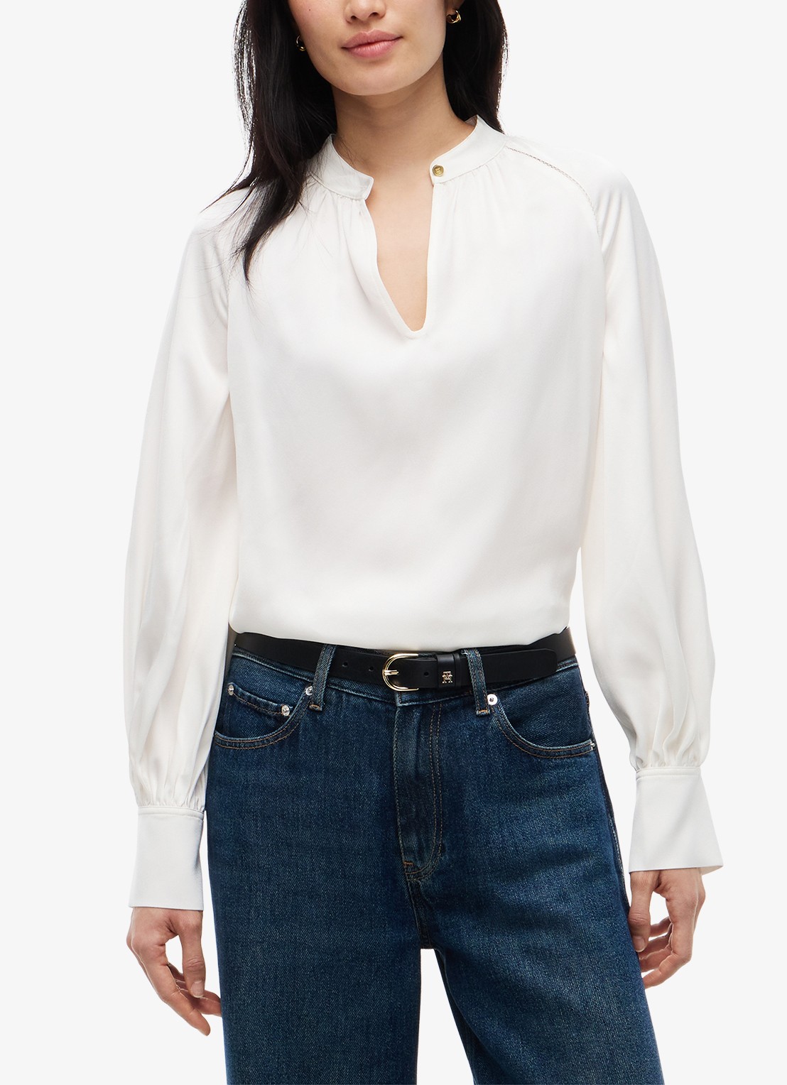 Tommy Hilfiger Blouse van satijn met knoopdetail - detail 4 ivoor