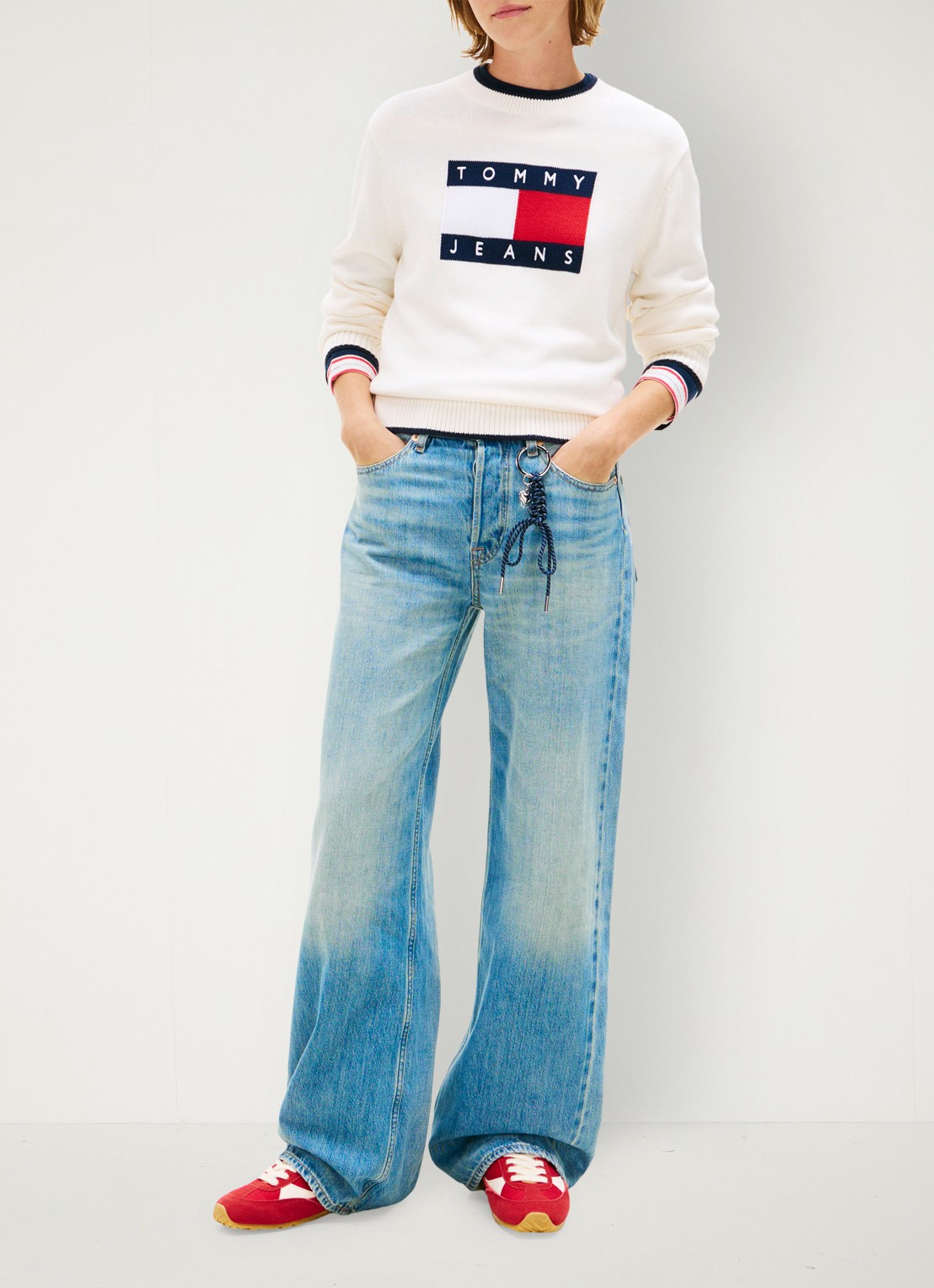 Tommy Hilfiger Bomberjack met logoborduring en steekzakken - voorkant 3 donkerblauw