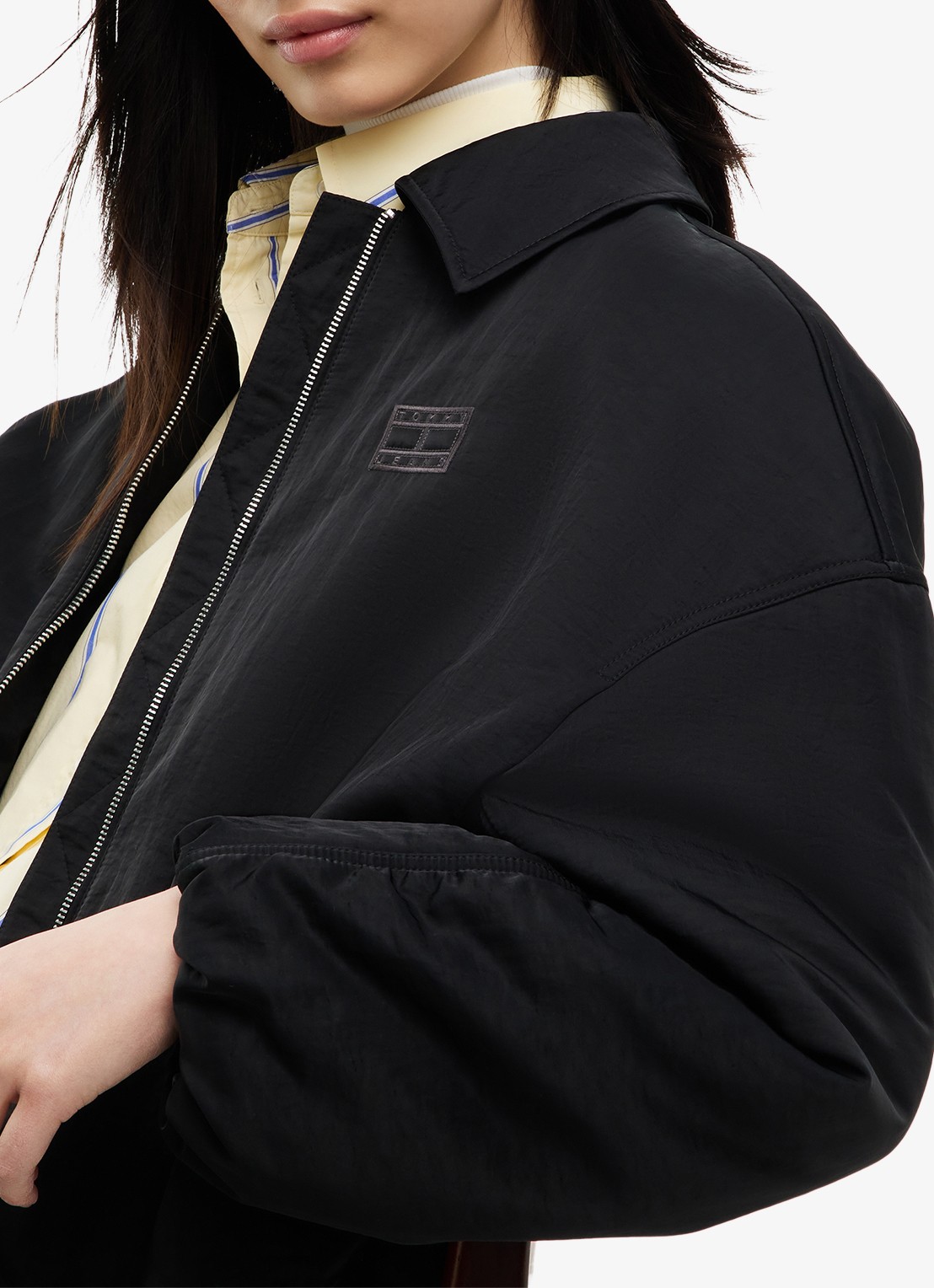 Tommy Hilfiger Bomberjack met logoborduring - detail 2 zwart
