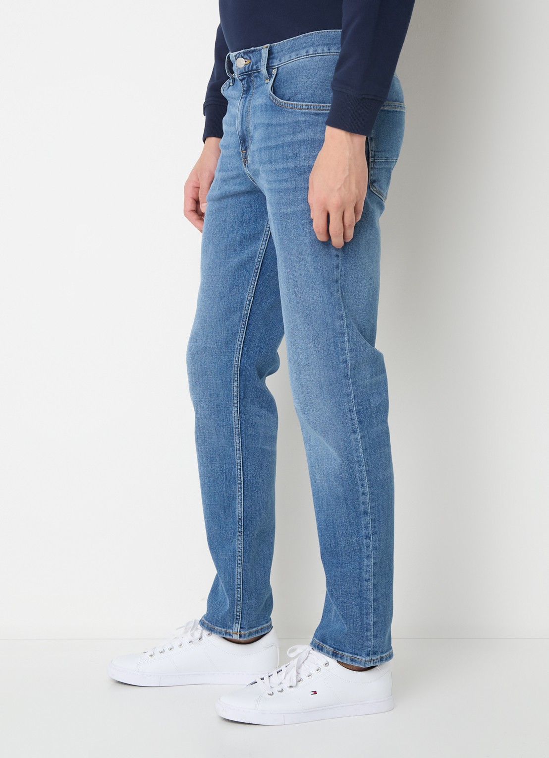Tommy Hilfiger Core Denton straight leg jeans met medium wassing - detail 7 indigo