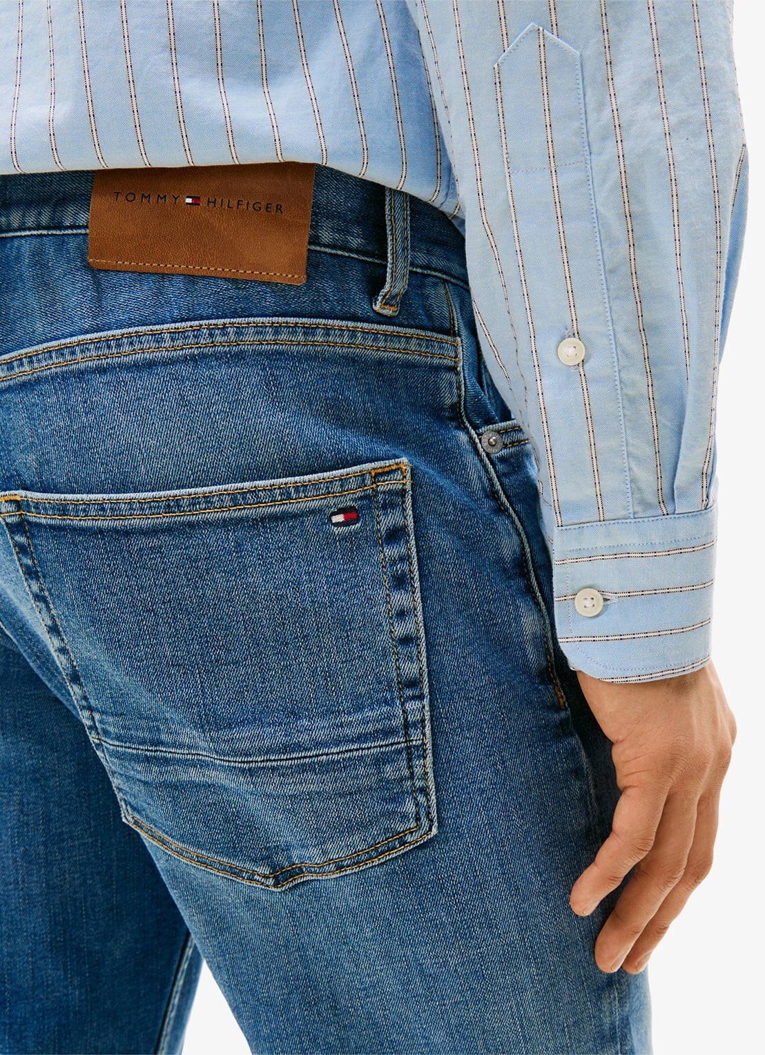 Tommy Hilfiger Core Denton straight leg jeans met medium wassing - detail 9 indigo