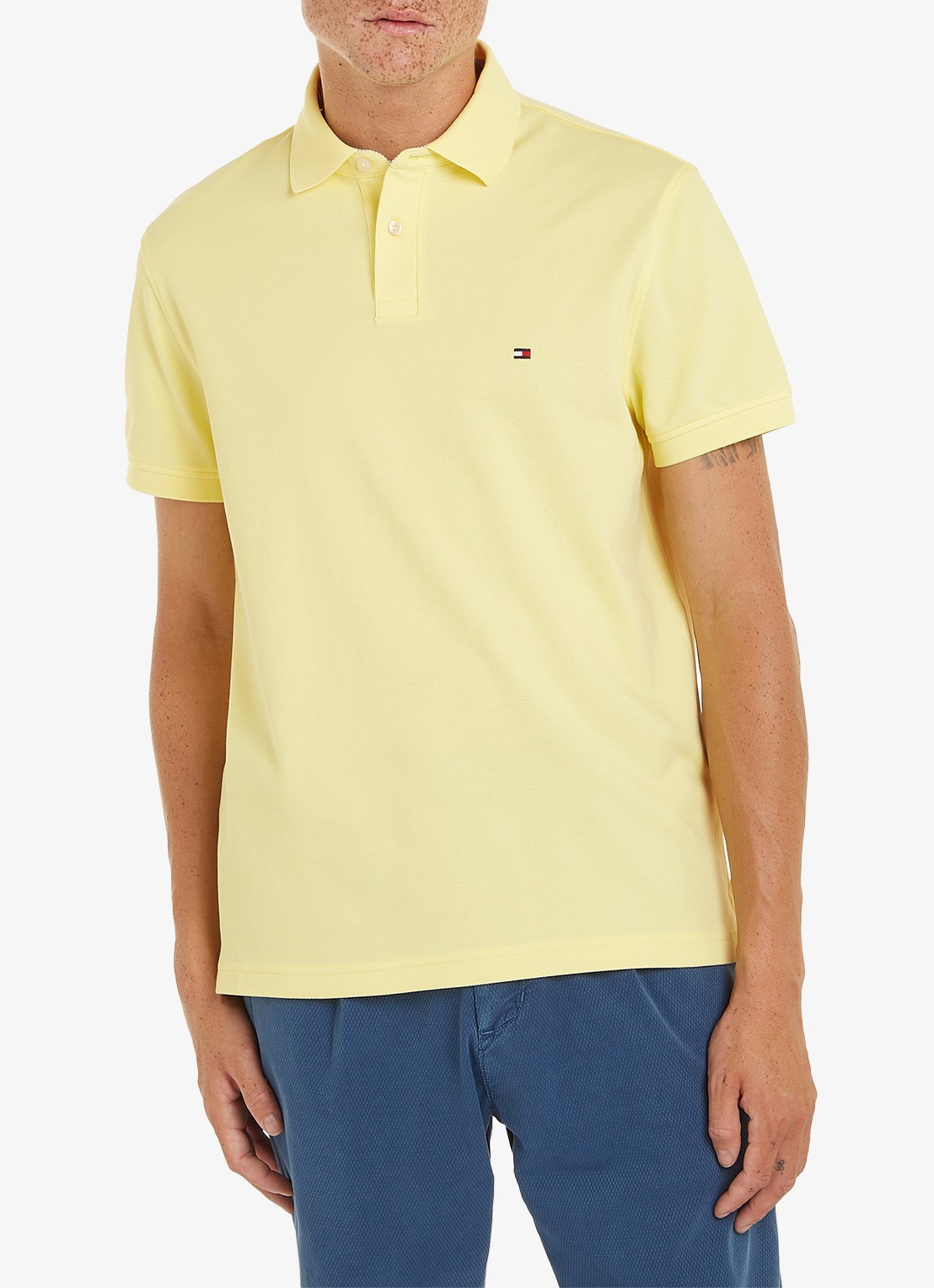 Tommy Hilfiger Core regular fit polo van piqué katoen met logoborduring - detail 2 yellow tulip / geel