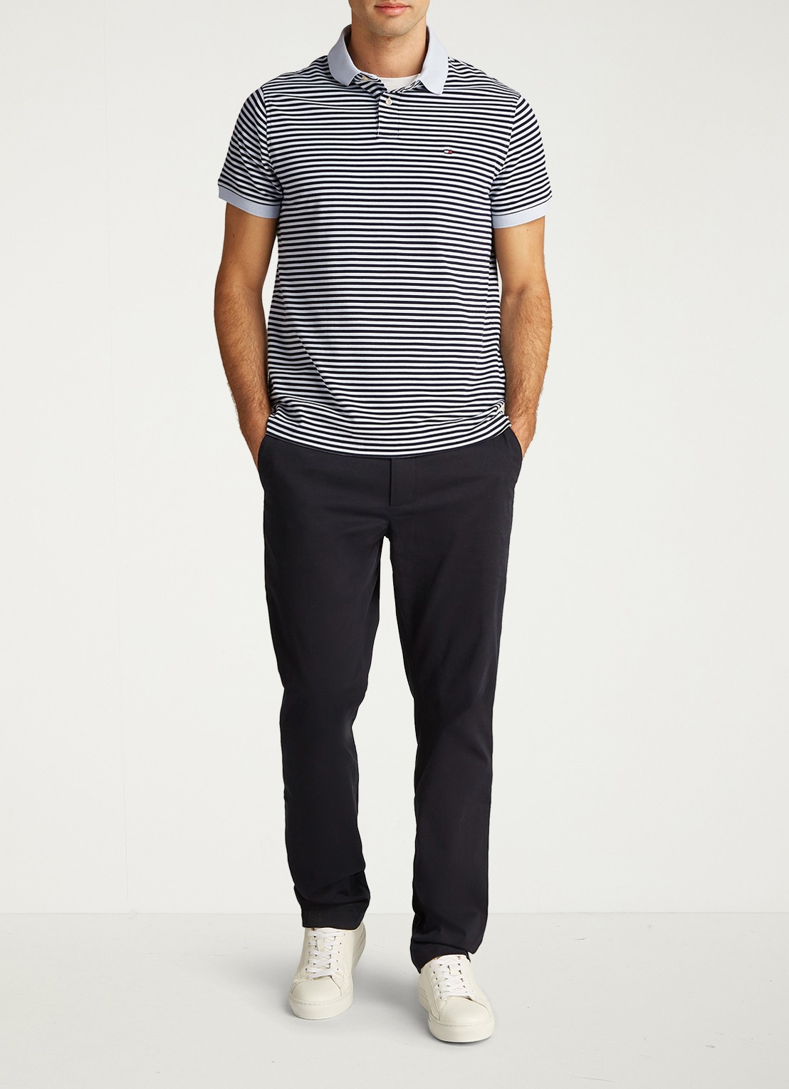 Tommy Hilfiger Core regular fit polo van piqué katoen met logoborduring - voorkant 6 breezy blue / dessert / blauw