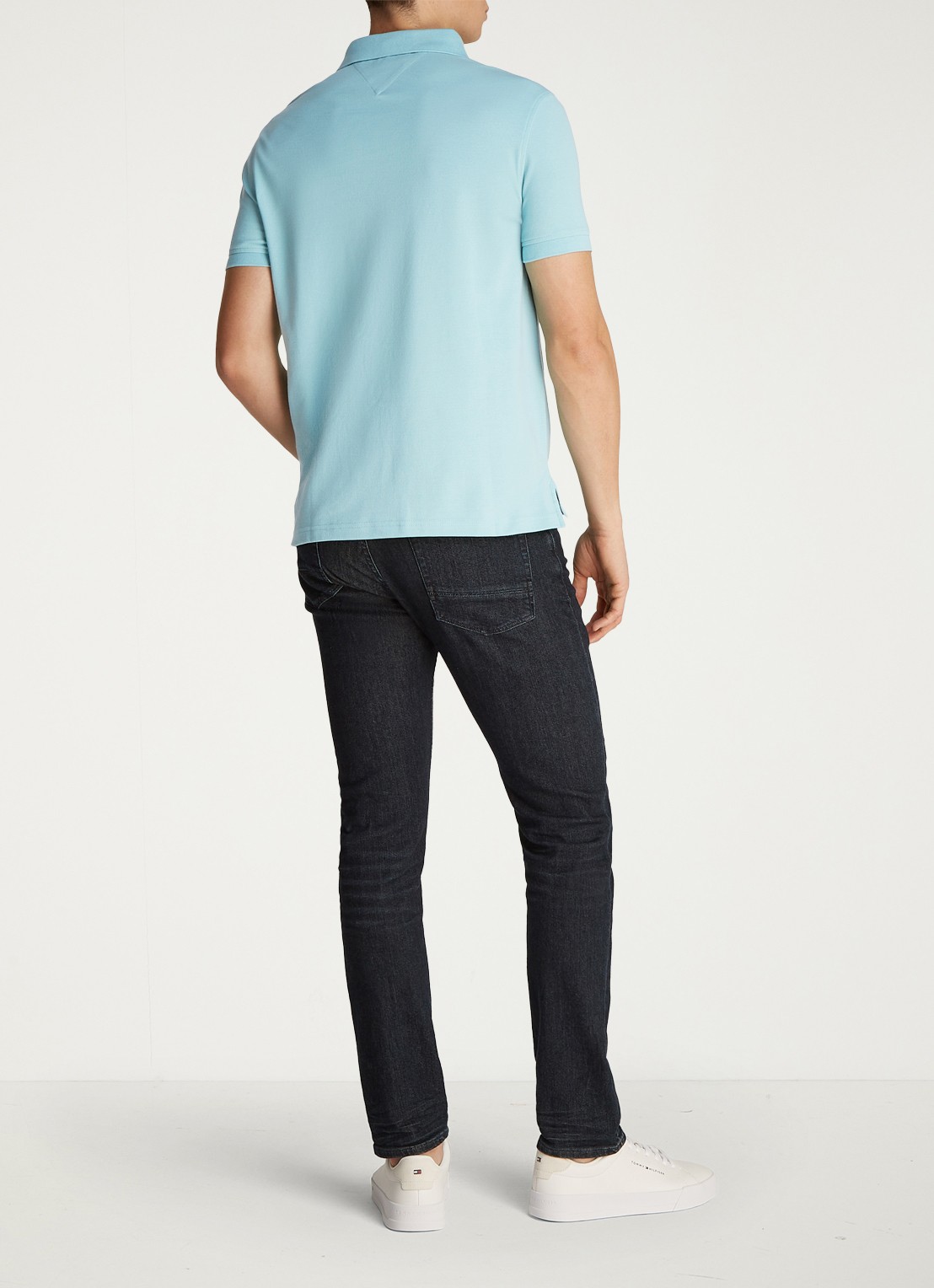 Tommy Hilfiger Core regular fit polo van piqué katoen met logoborduring - achterkant 5 tradewinds aqua / blauw