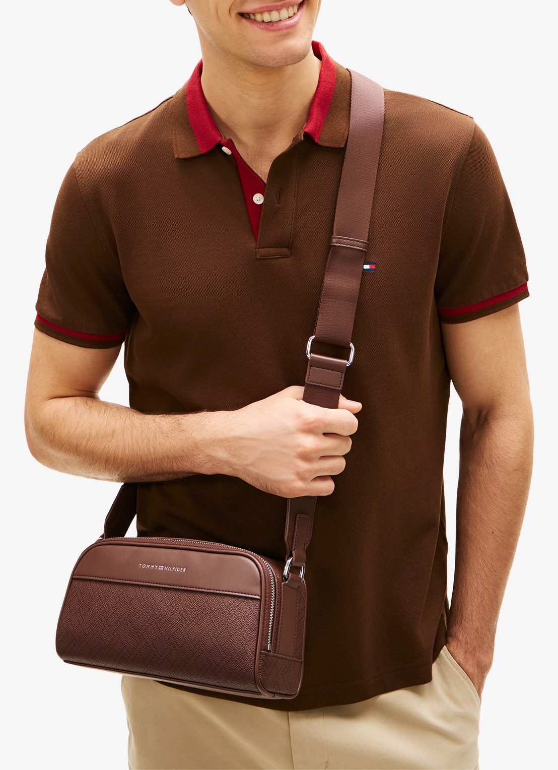Tommy Hilfiger Crossbodytas met logoprint - voorkant 5 donkerbruin