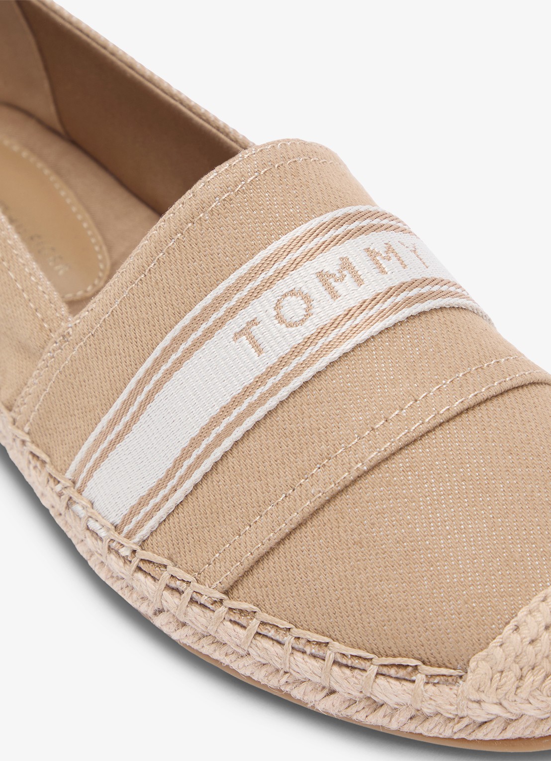 Tommy Hilfiger Espadrille van canvas met logo - detail 6 bruin