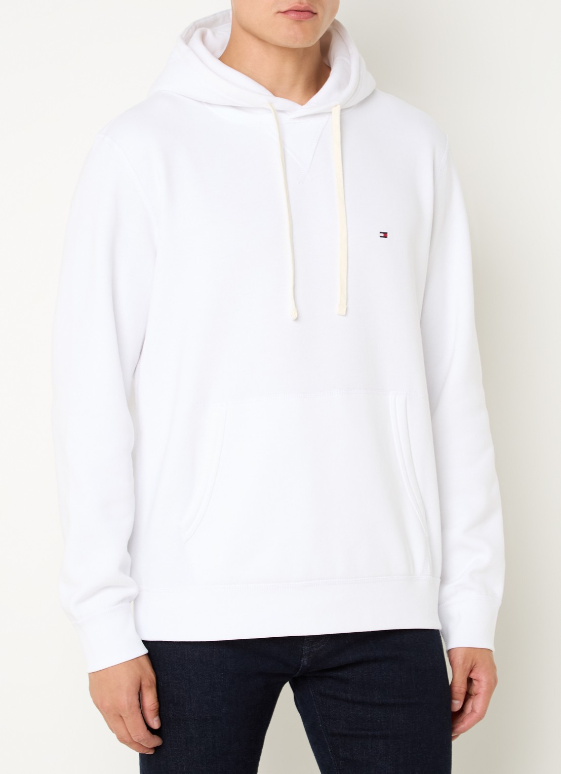 Tommy Hilfiger Essential hoodie met logoborduring - detail 3 wit