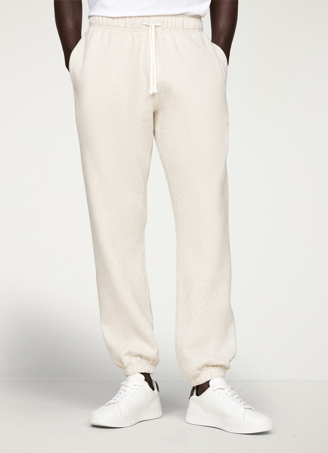 Tommy Hilfiger Essential joggingbroek met logoborduring - voorkant 6 creme
