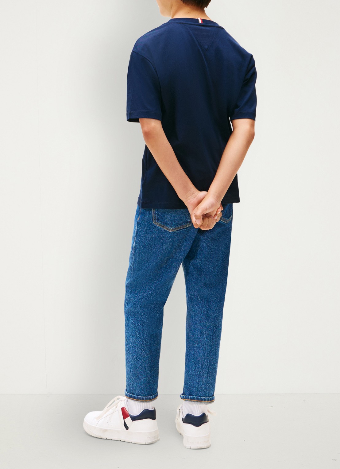 Tommy Hilfiger Essential T-shirt met streepprint - achterkant dark night navy-c1g