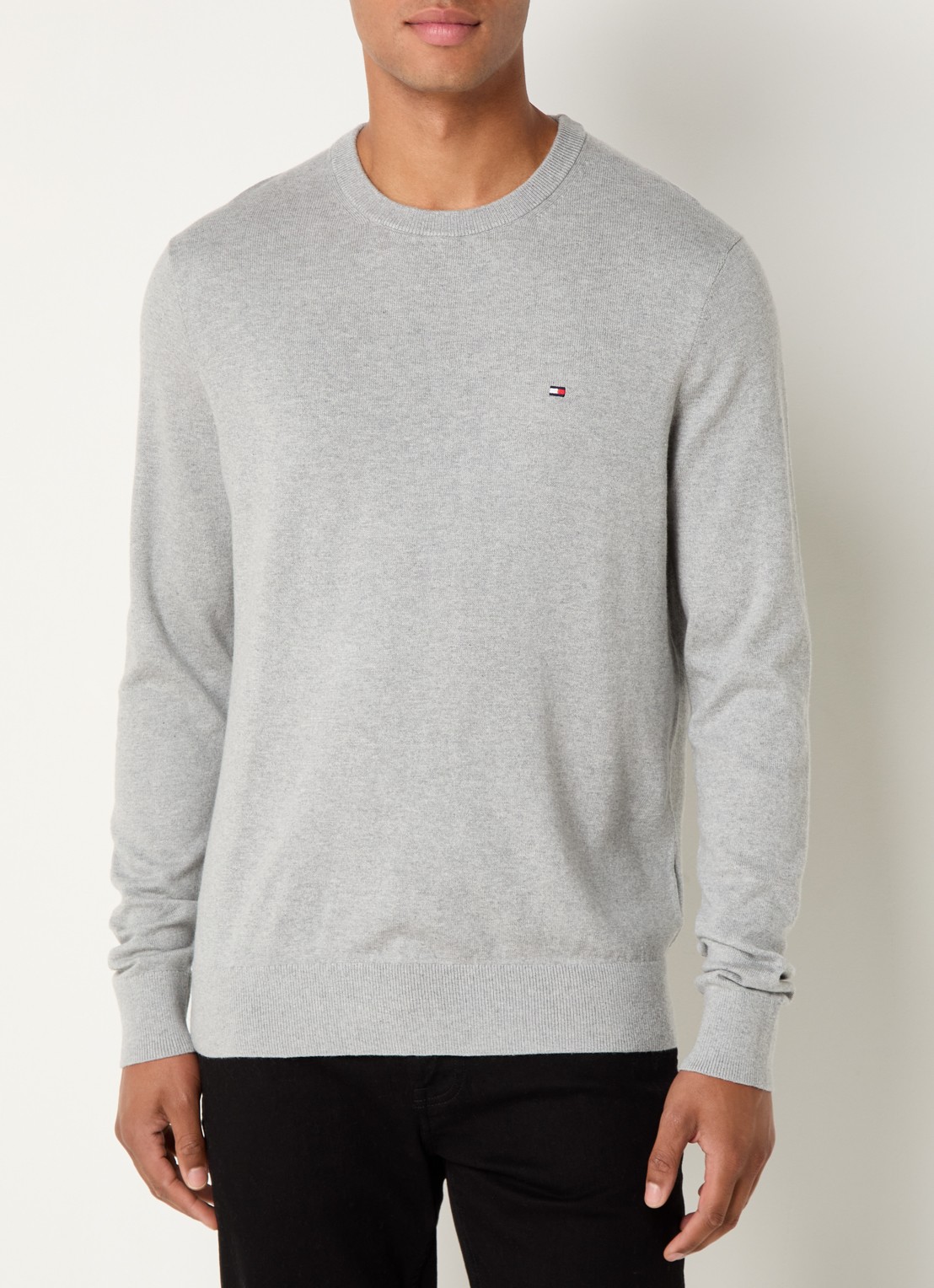 Tommy Hilfiger Fijngebreide pullover in kasjmierblend met logoborduring - detail 3 lichtgrijs