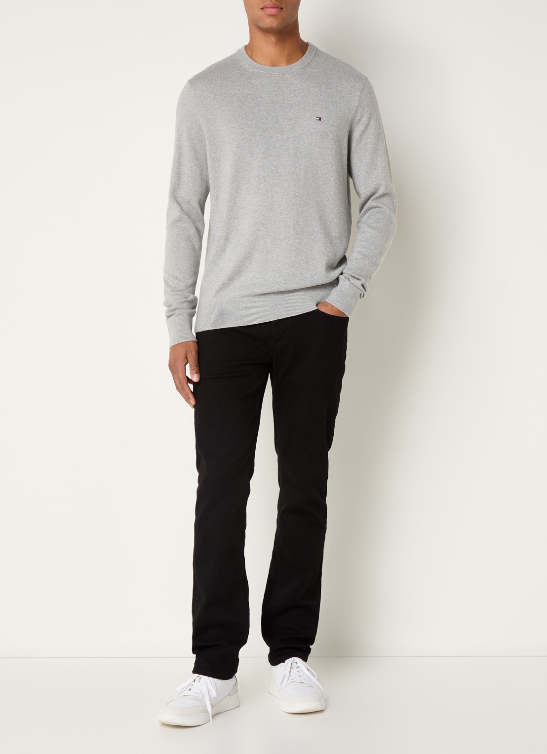 Tommy Hilfiger Fijngebreide pullover in kasjmierblend met logoborduring - voorkant 2 lichtgrijs