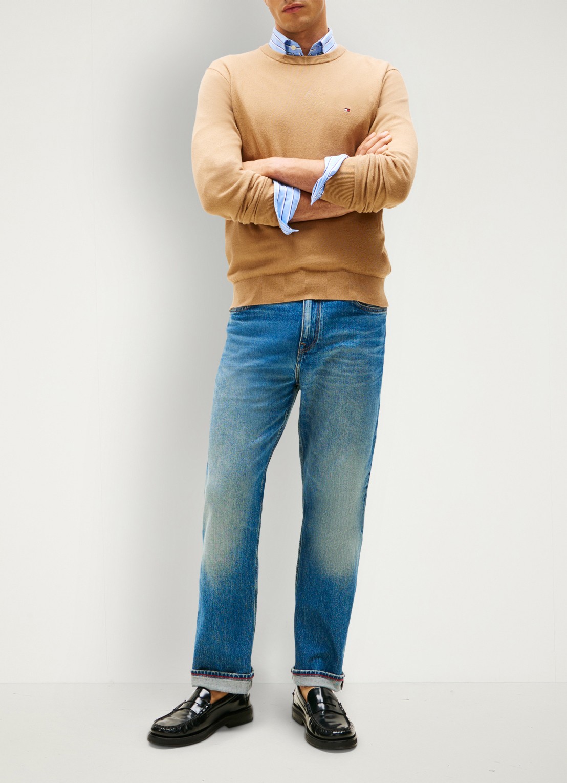 Tommy Hilfiger Fijngebreide pullover in kasjmierblend met logoborduring - voorkant 5 camel