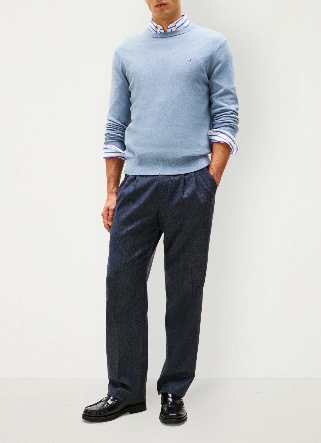 Tommy Hilfiger Fijngebreide pullover in kasjmierblend met logoborduring - voorkant 3 brisk blue-c2b / lichtblauw