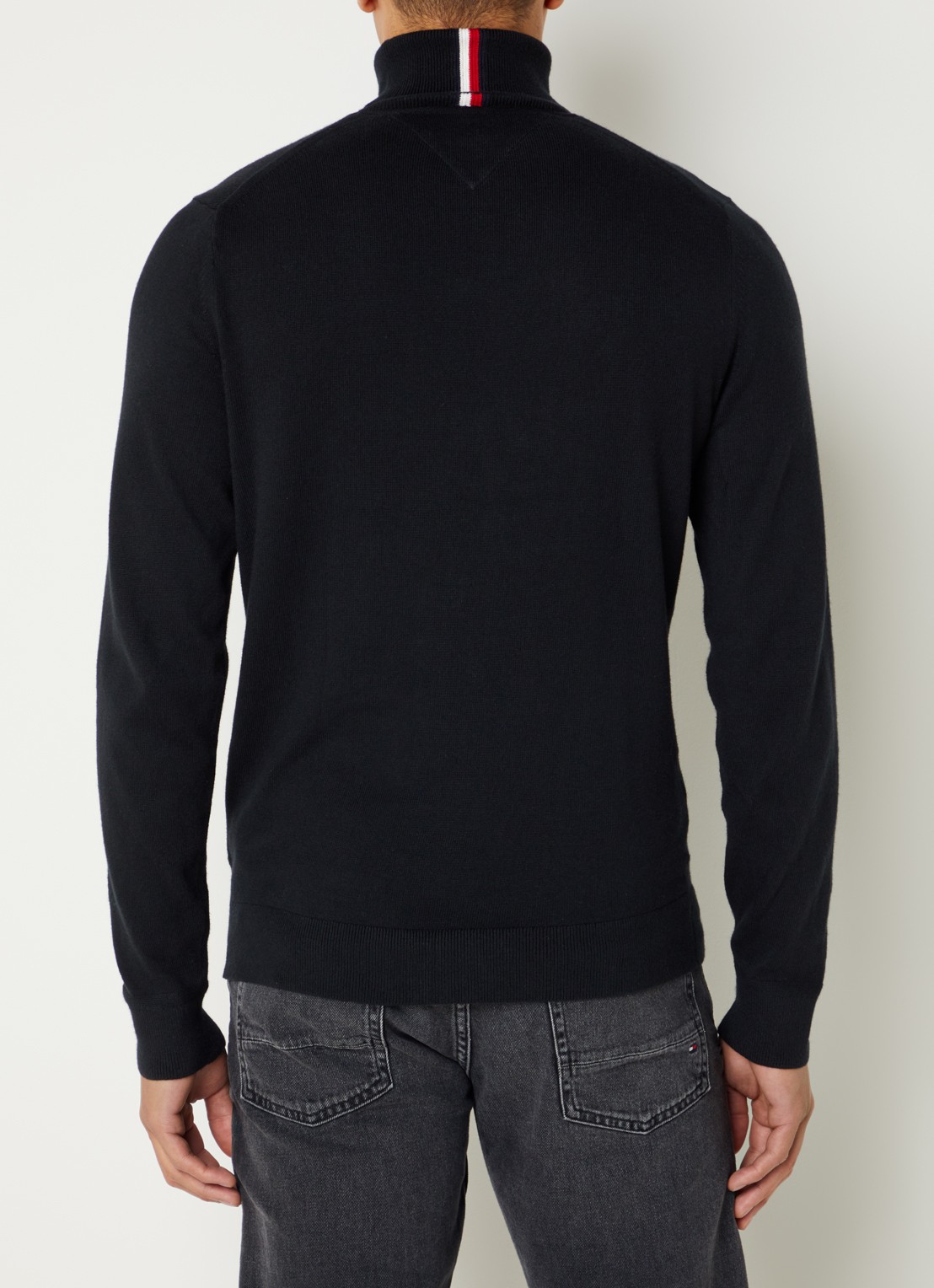 Tommy Hilfiger Fijngebreide trui in kasjmierblend met logoborduring en col - achterkant zwart