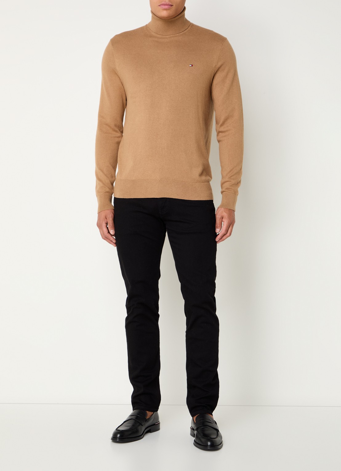 Tommy Hilfiger Fijngebreide trui in kasjmierblend met logoborduring en col - voorkant 3 camel