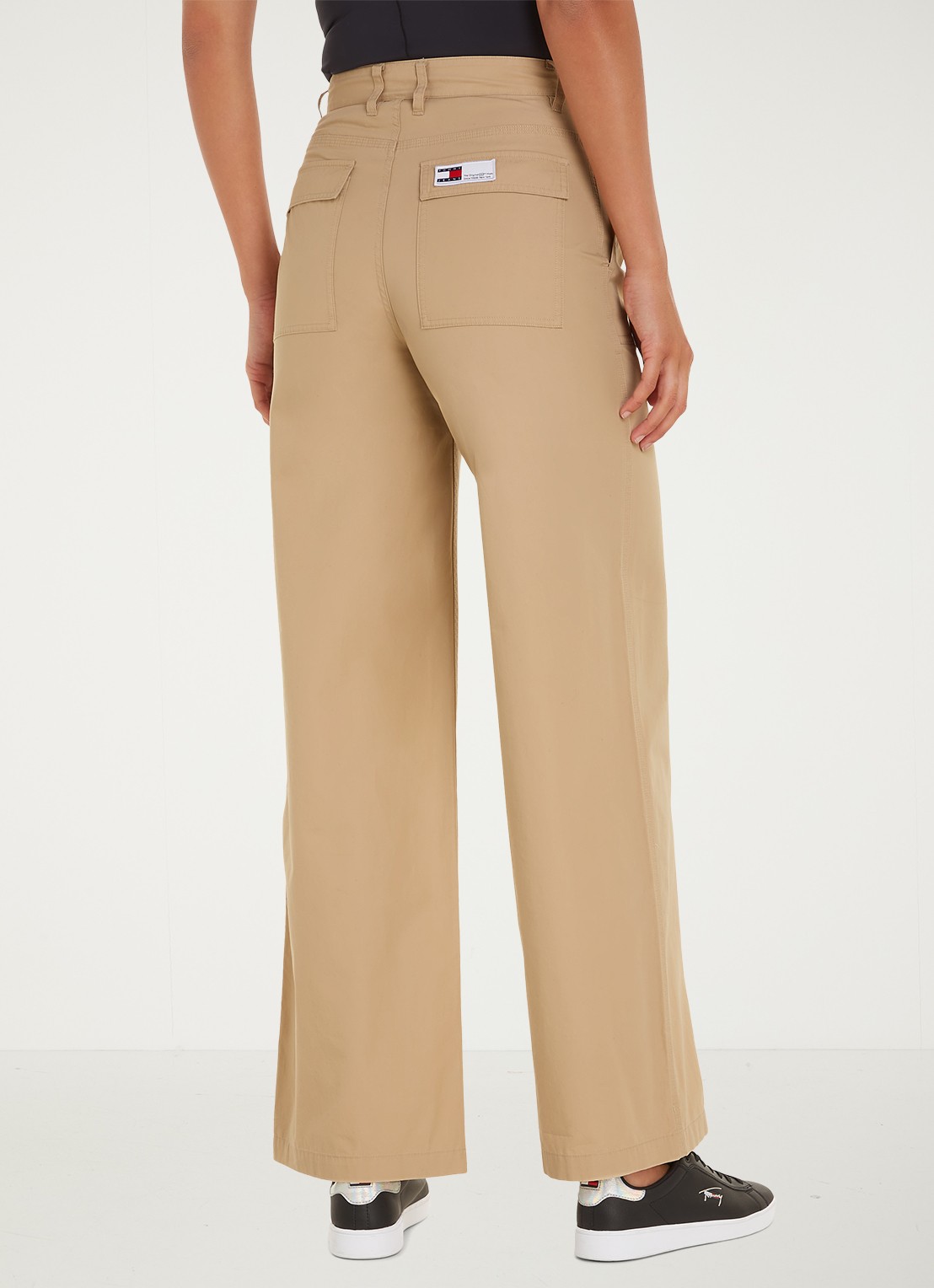 Tommy Hilfiger High waist loose fit cargobroek van  katoen - achterkant 5 zand