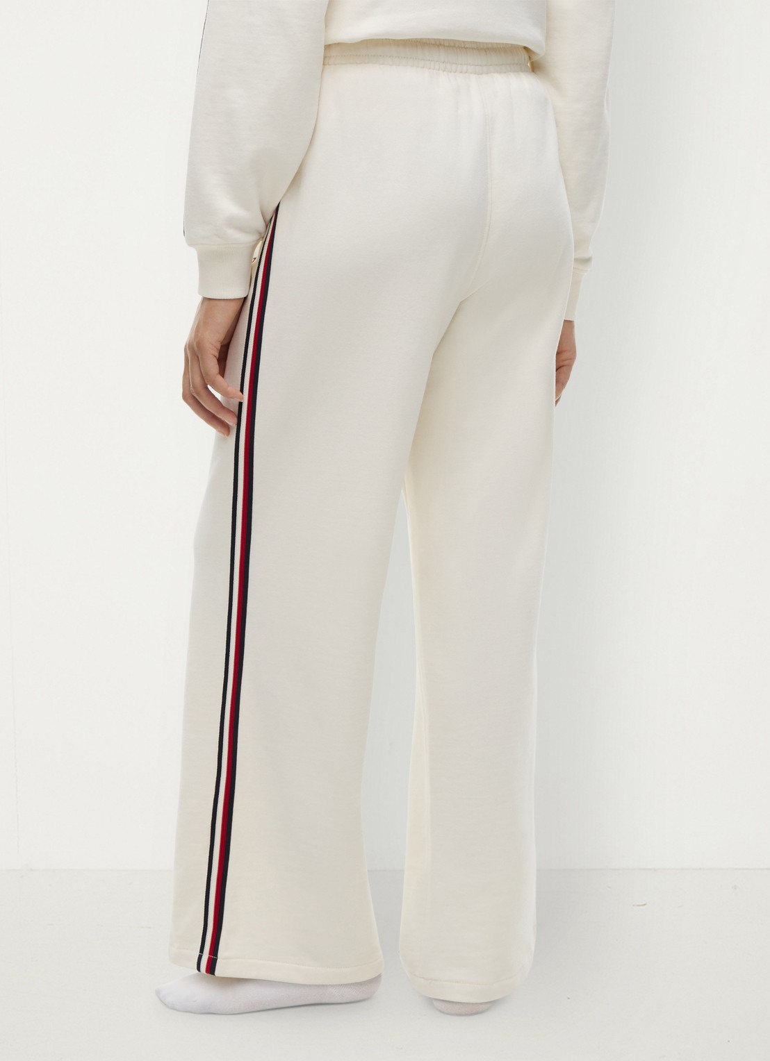 Tommy Hilfiger High waist wide fit lounge broek met logoborduring - achterkant ivoor