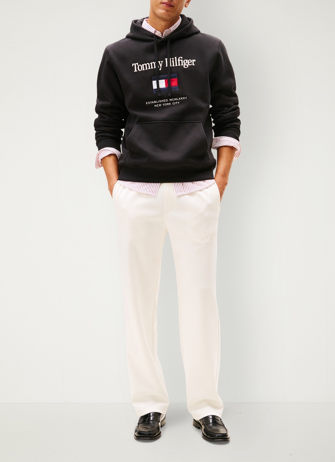 Tommy Hilfiger Hoodie met logoborduring - voorkant 5 zwart