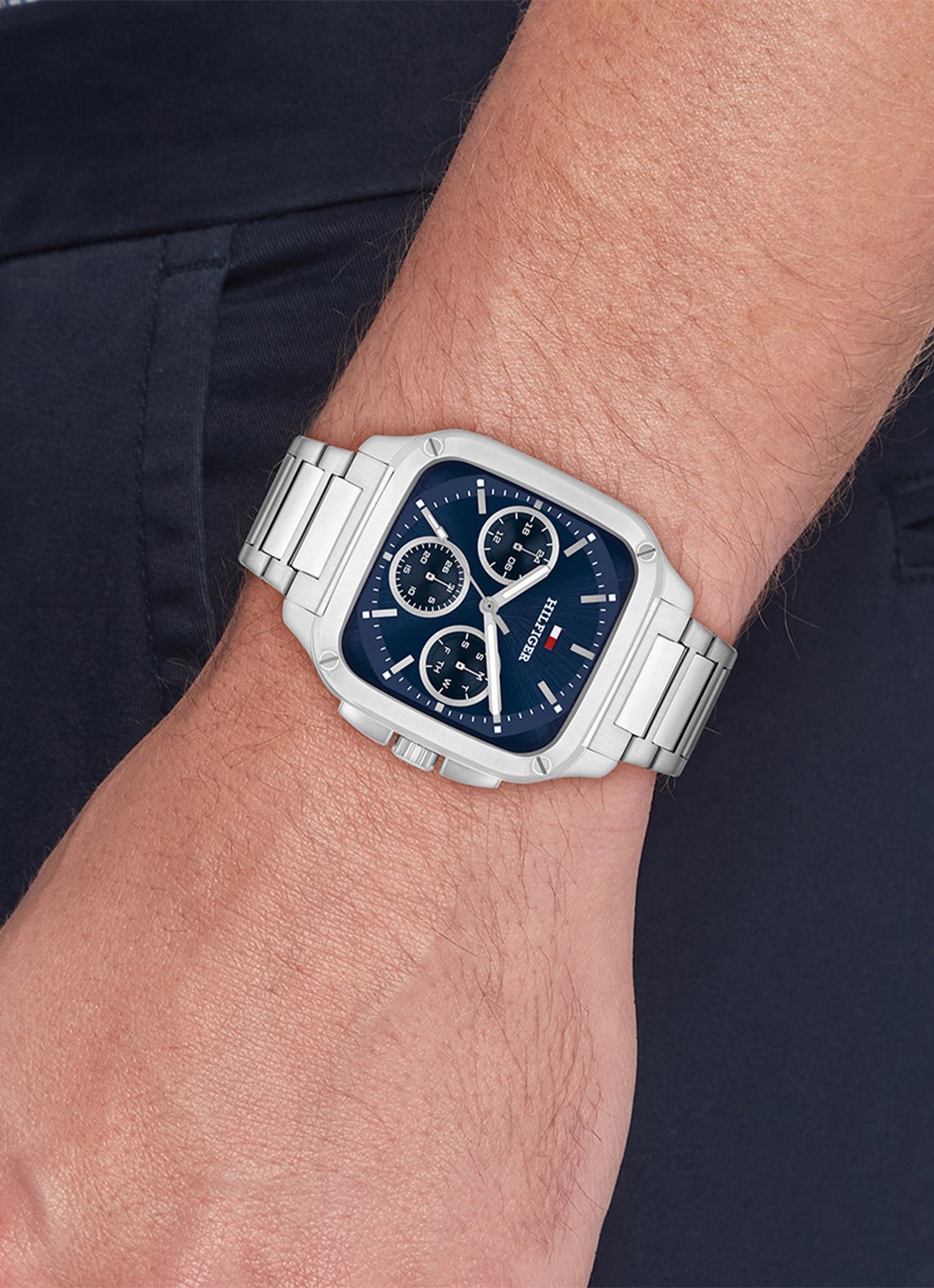 Tommy Hilfiger Horloge TH1792222   - voorkant 4 zilver