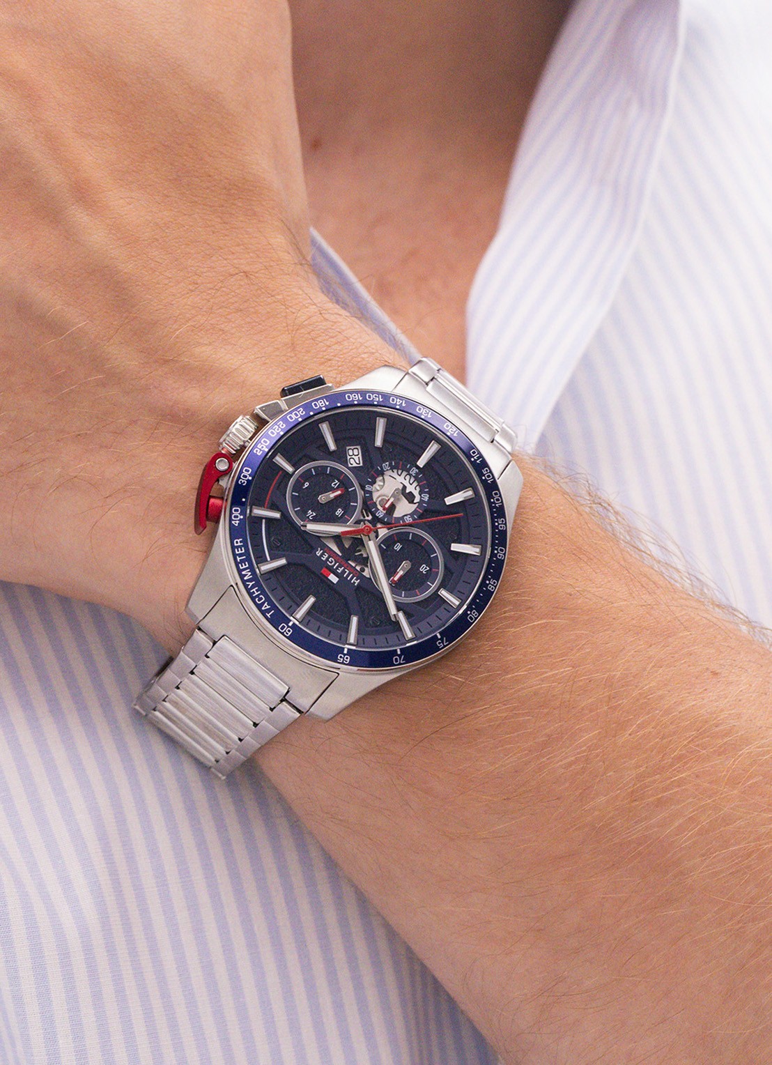 Tommy Hilfiger Horloge TH1792261  - voorkant 4 zilver