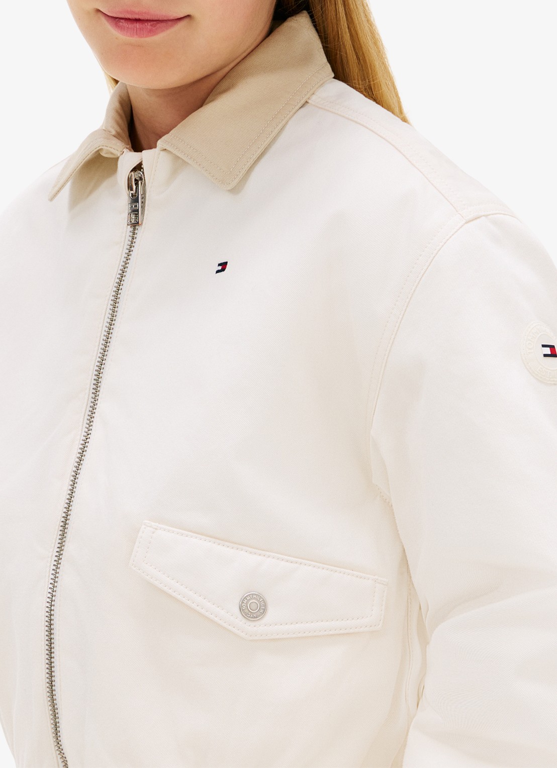 Tommy Hilfiger Jack met kraag en logo - detail 5 gebroken wit