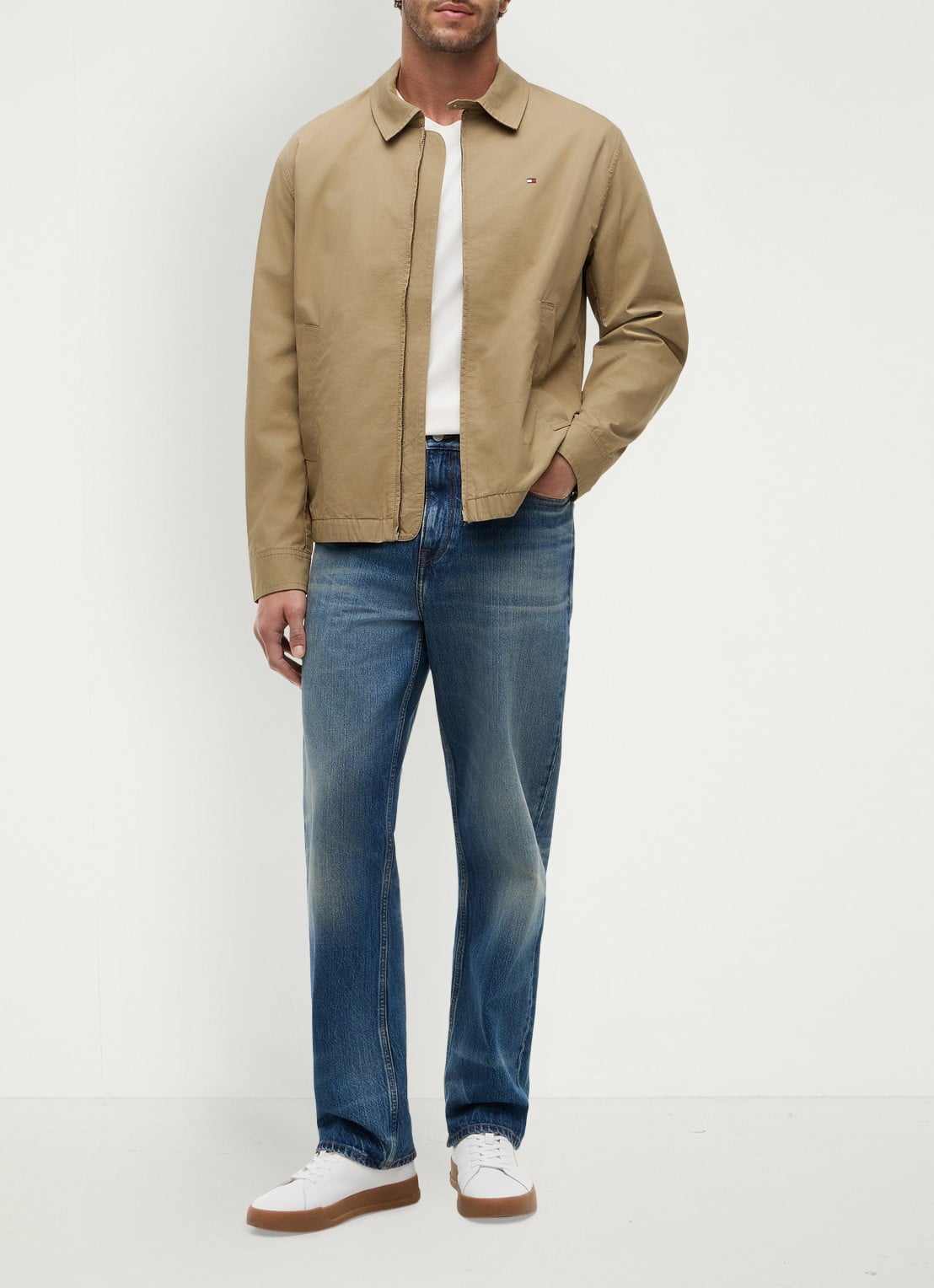 Tommy Hilfiger Jack met logoborduring - voorkant 4 beige