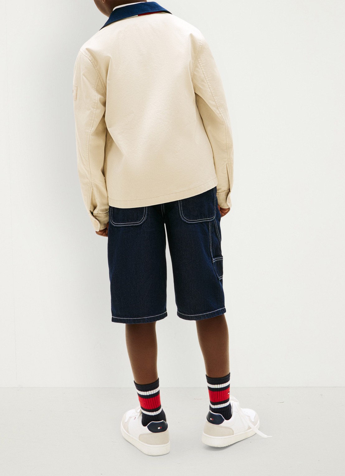 Tommy Hilfiger Jack met logoborduring - achterkant 4 beige