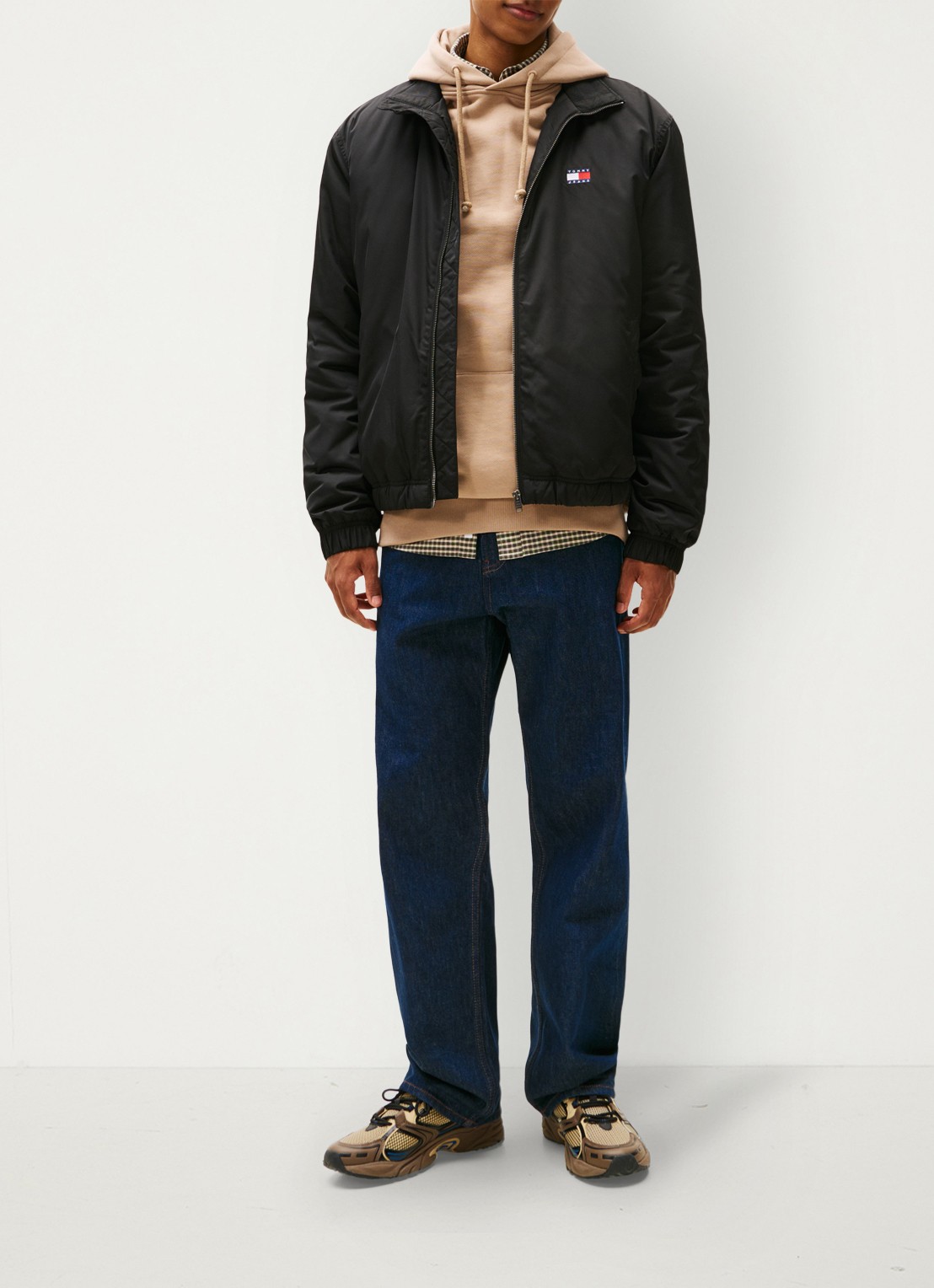 Tommy Hilfiger Jack met steekzakken en waterafstotende coating - voorkant 3 zwart