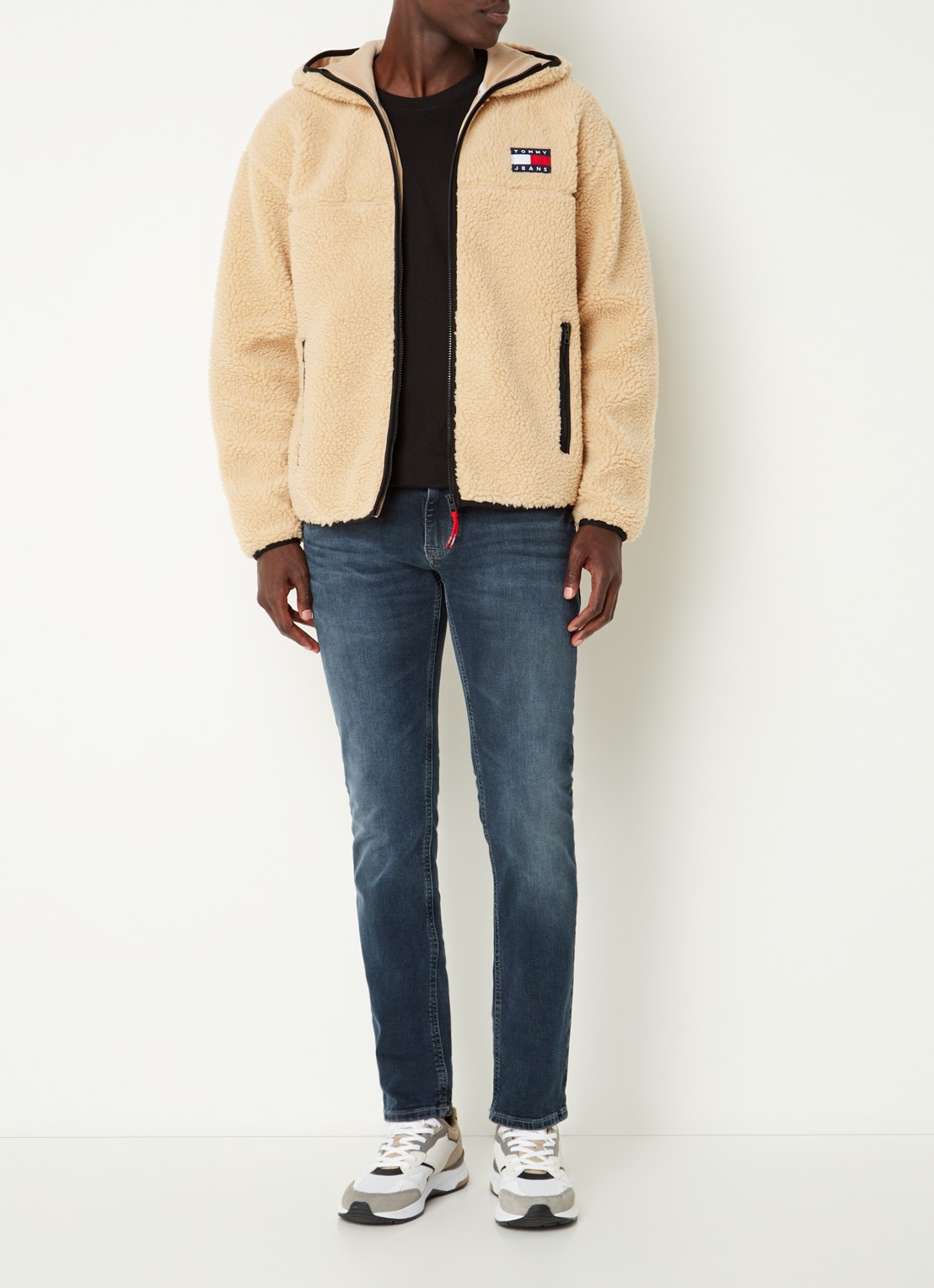 Tommy Hilfiger Jack van teddy met ritszakken en capuchon - voorkant 2 donkerbeige
