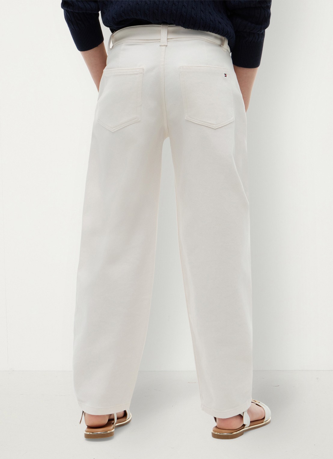 Tommy Hilfiger Jeans met ceintuur - achterkant 3 wit