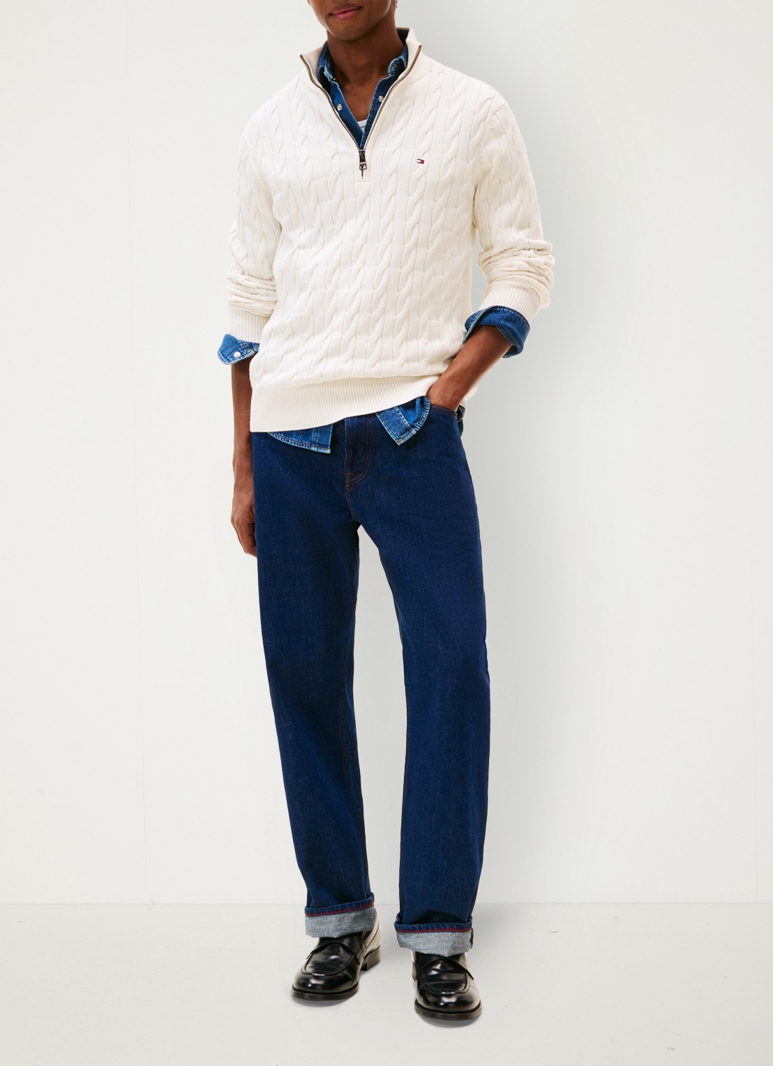 Tommy Hilfiger Kabelgebreide trui met halve rits en logo - voorkant 3 gebroken wit